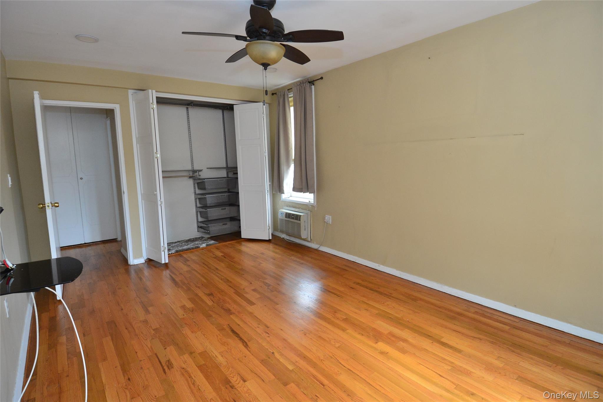 14 Westview Avenue, Unit 410 photo 9