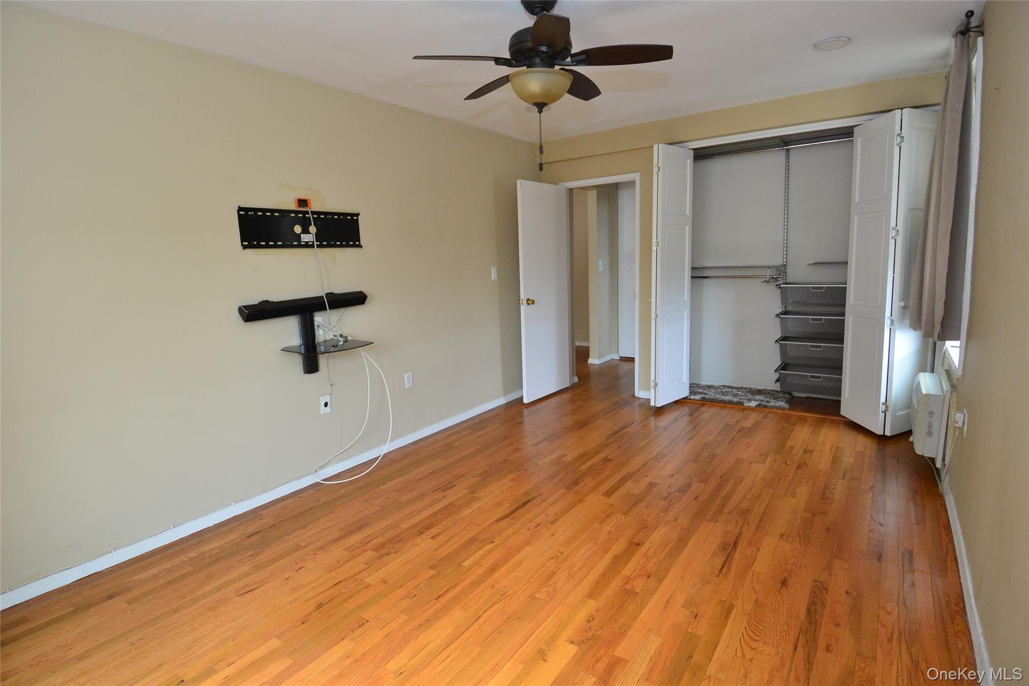 14 Westview Avenue, Unit 410 photo 10