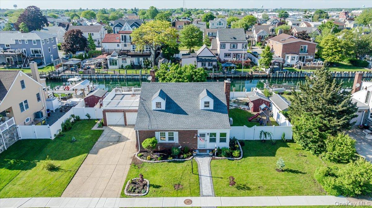 48 W 3rd Street – For Sale
