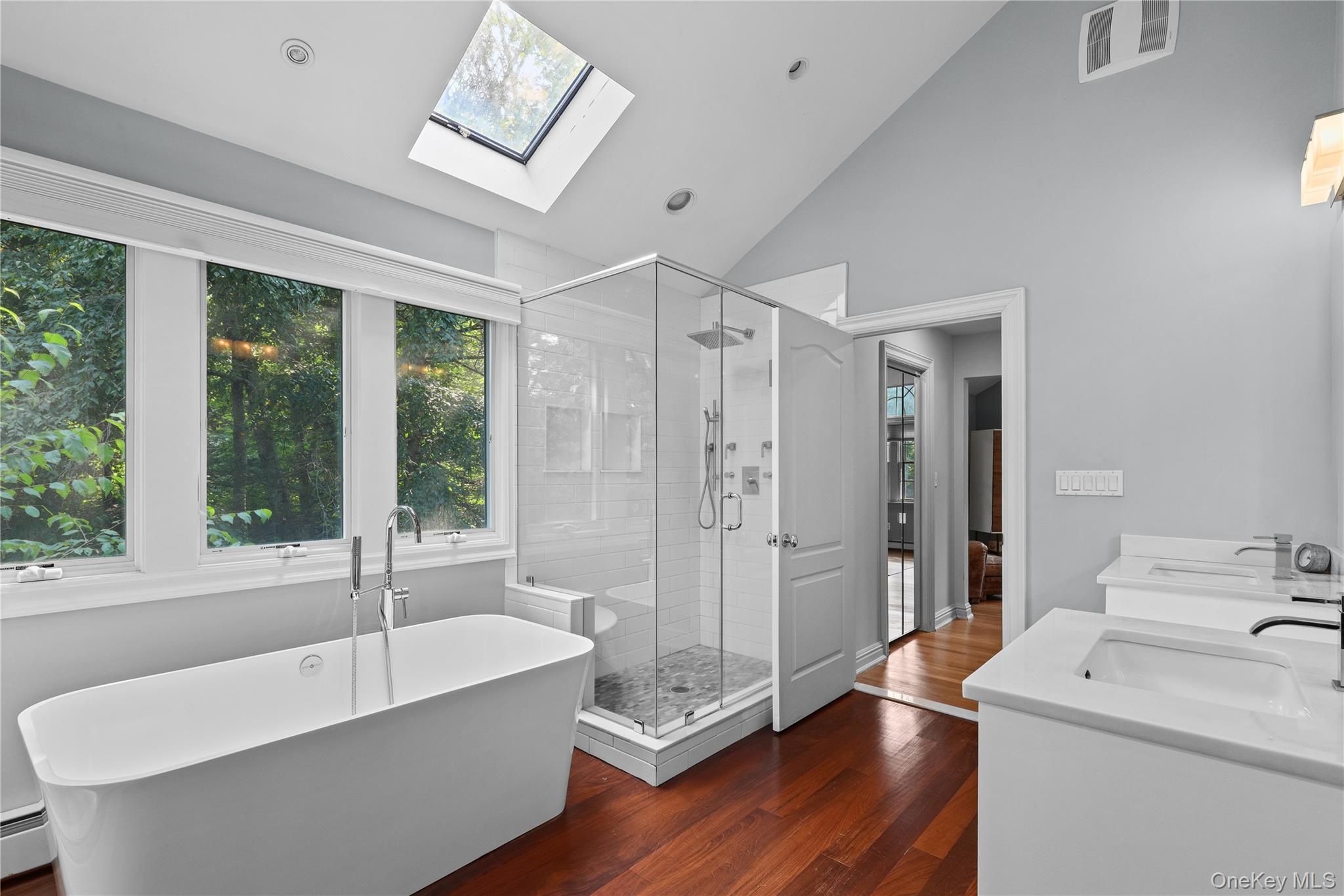 1 Sherwood Road – For Sale photo 14