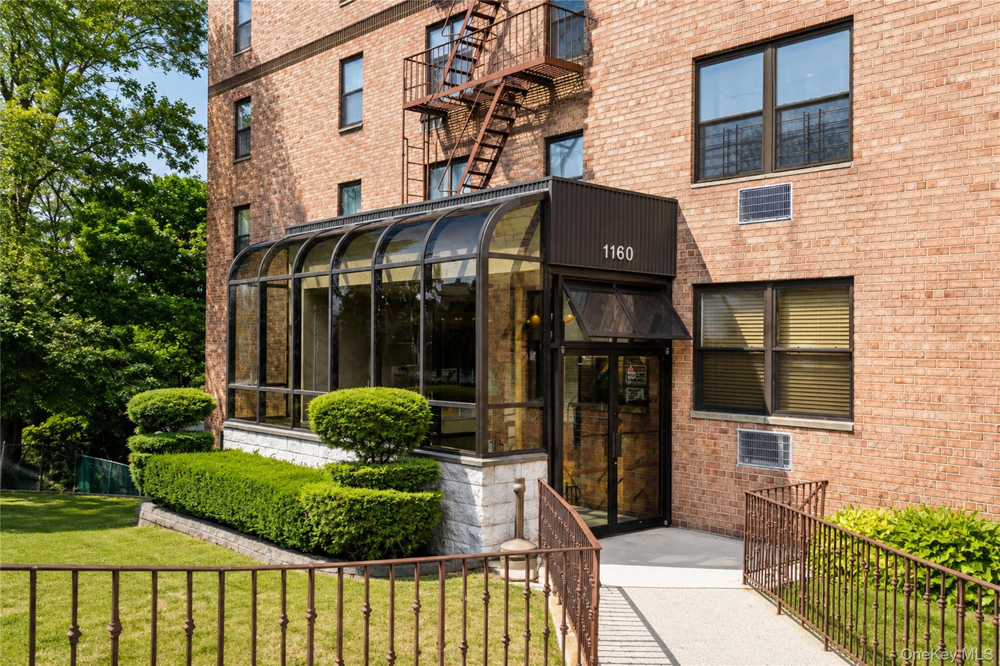 1160 Richmond Road, Unit 2F photo 32