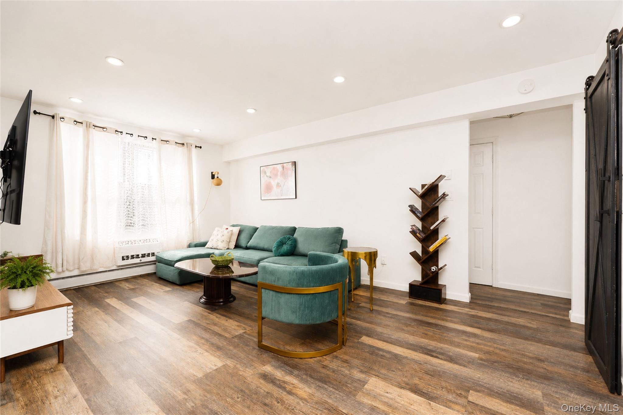 1160 Richmond Road, Unit 2F photo 9