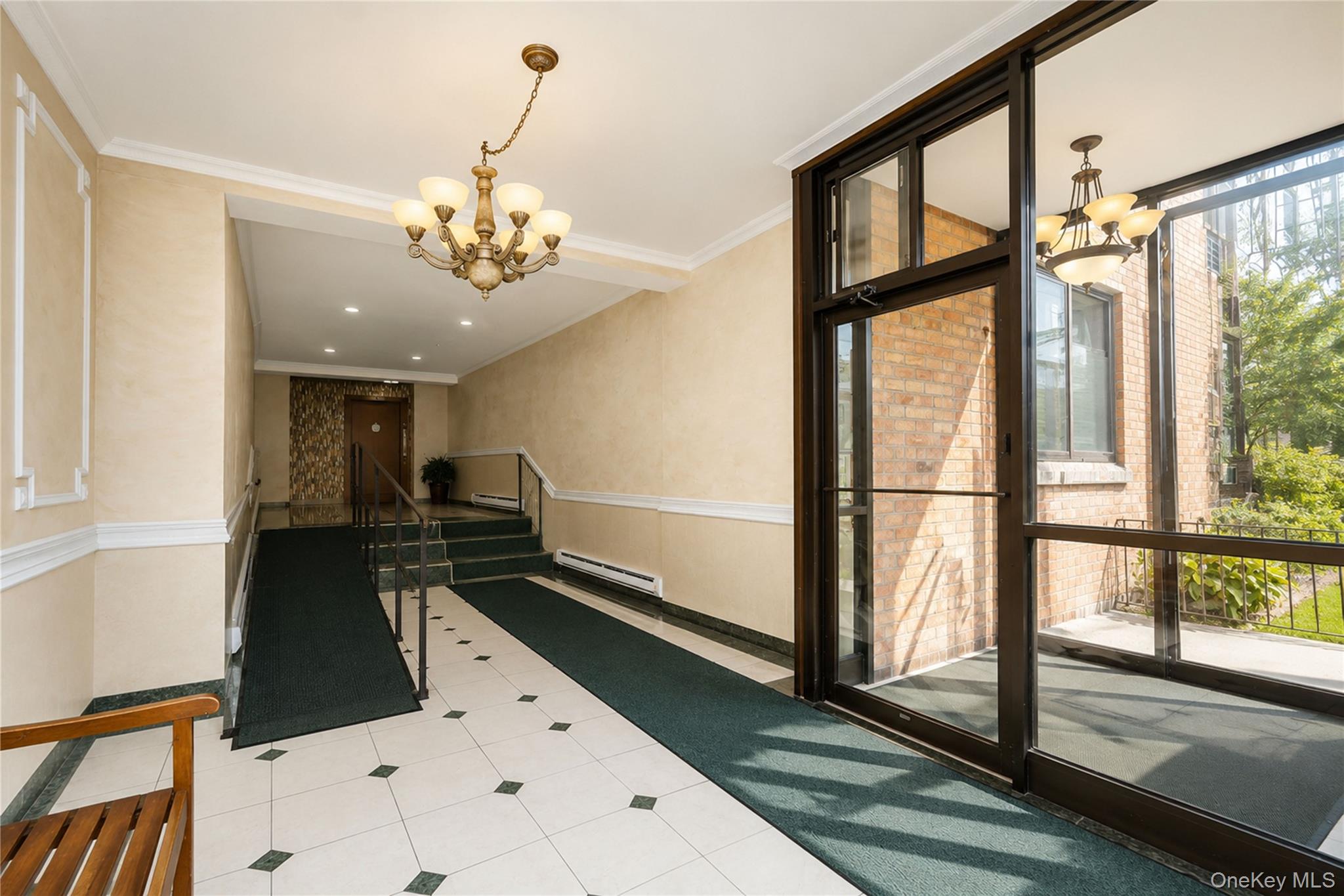 1160 Richmond Road, Unit 2F photo 2