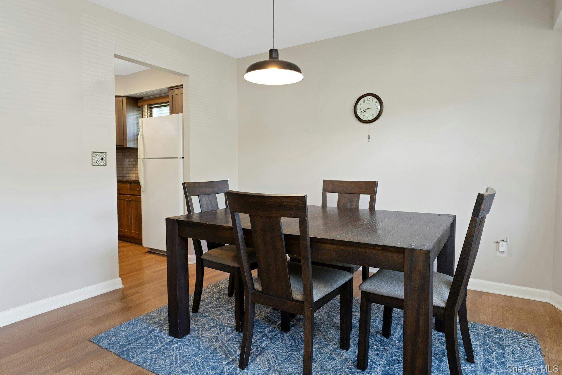 34 B Warwick Place, Unit B photo 8