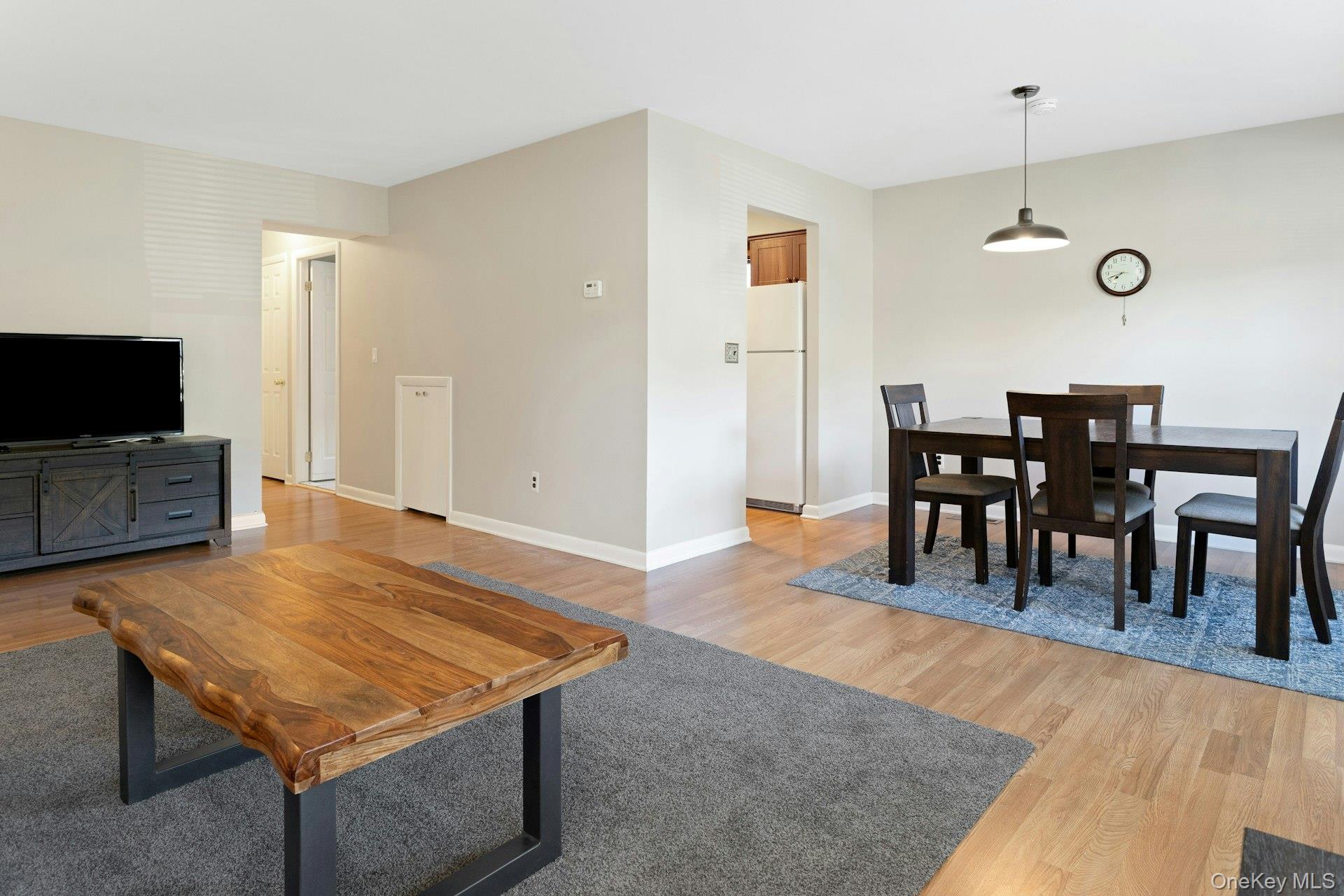 34 B Warwick Place, Unit B photo 11