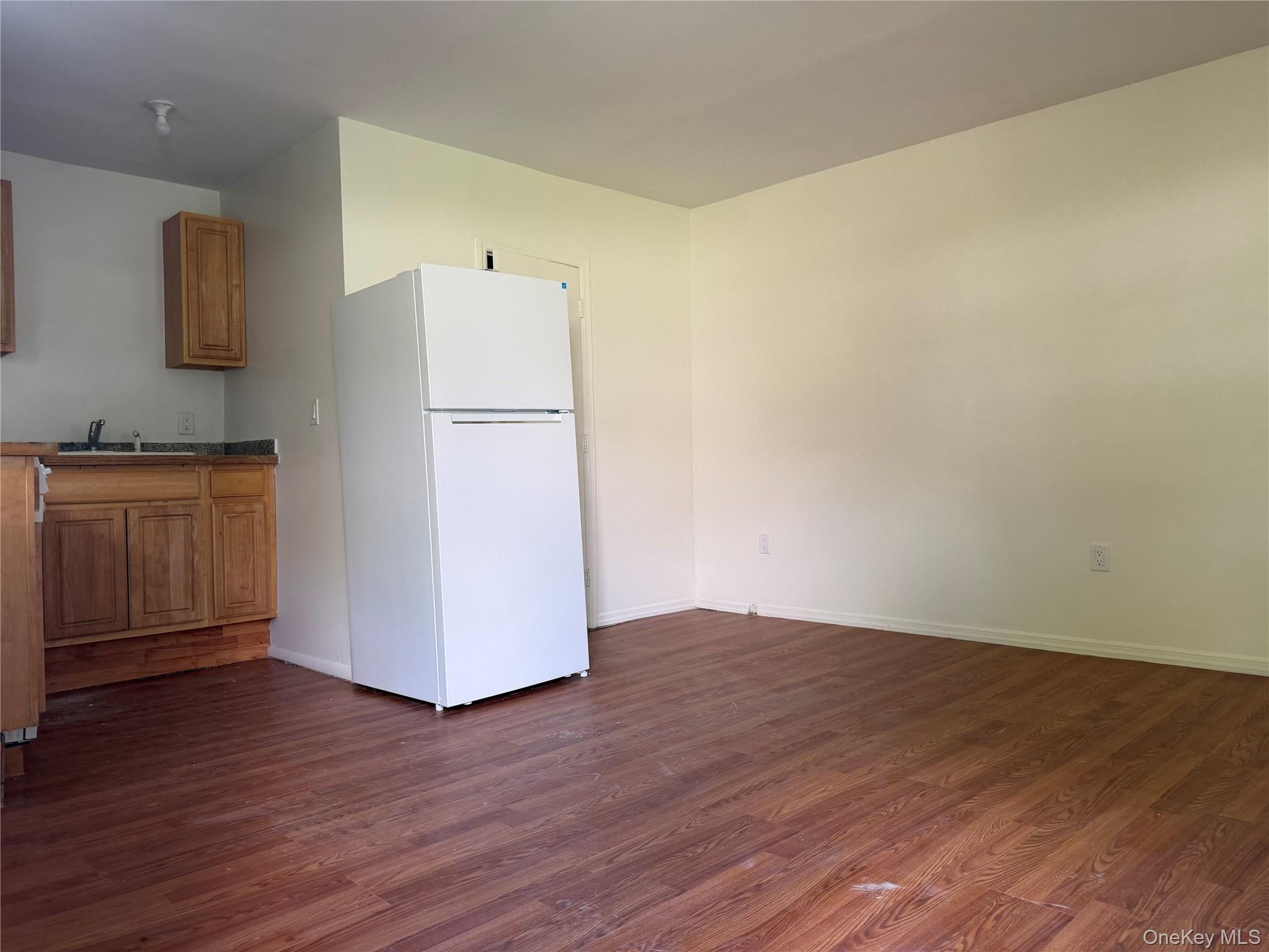50 S Montgomery Street, Unit 5 photo 3