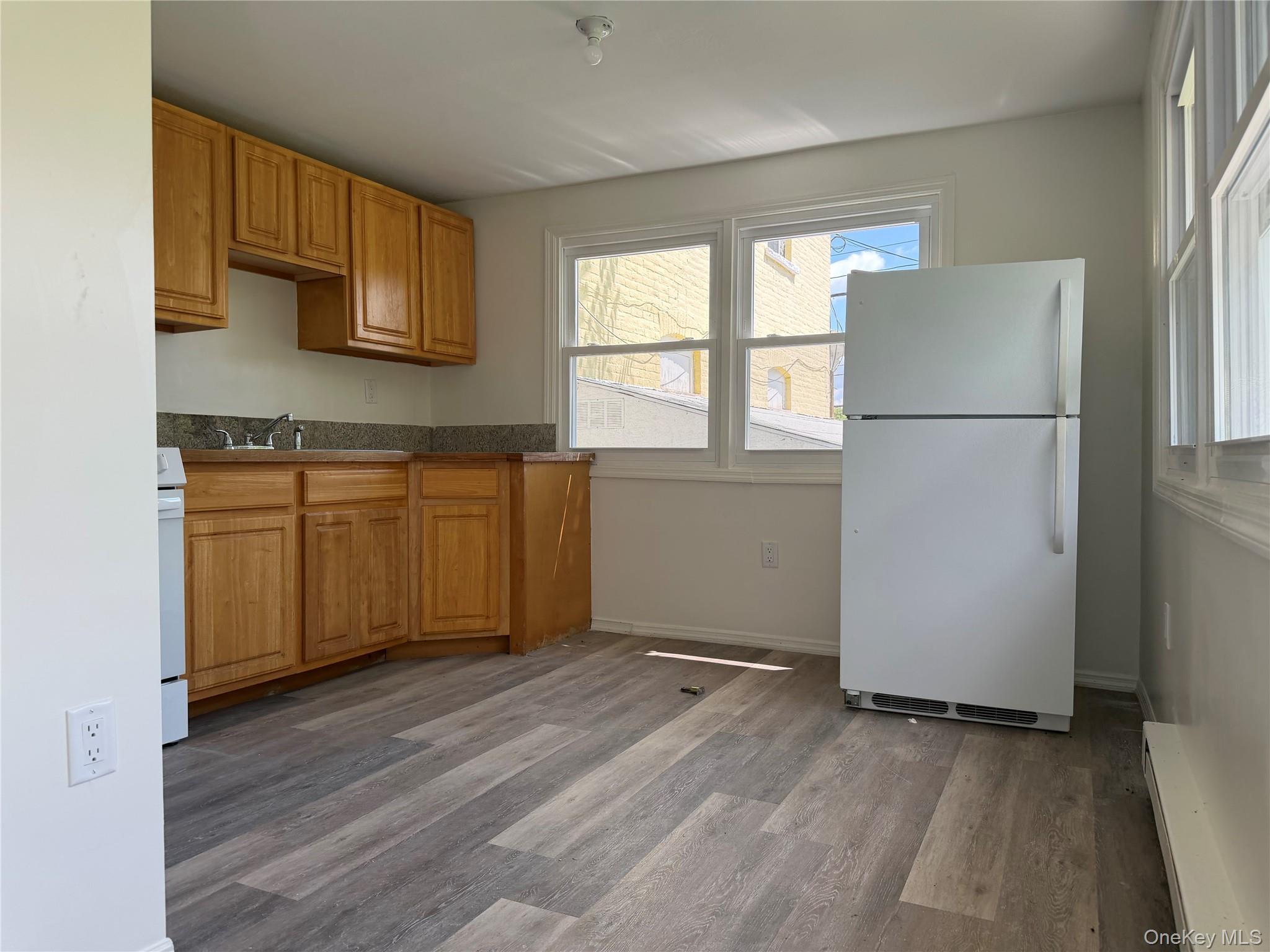 50 S Montgomery Street, Unit 6 photo 2