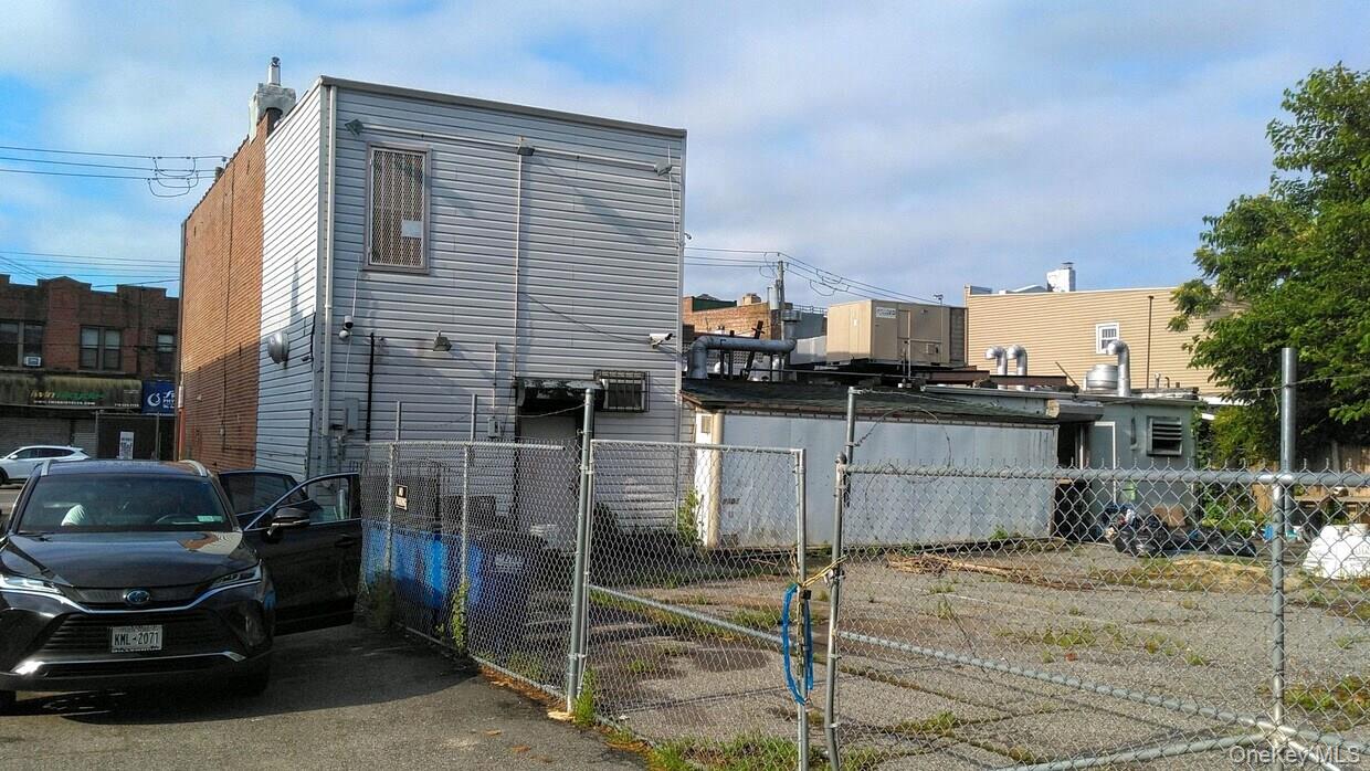 75-11 75-13 METROPOLITAN Avenue – For Sale photo 12