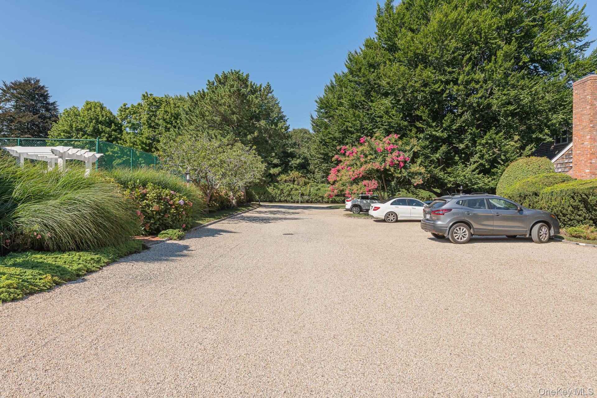 570 Hampton Road, Unit 28 photo 18