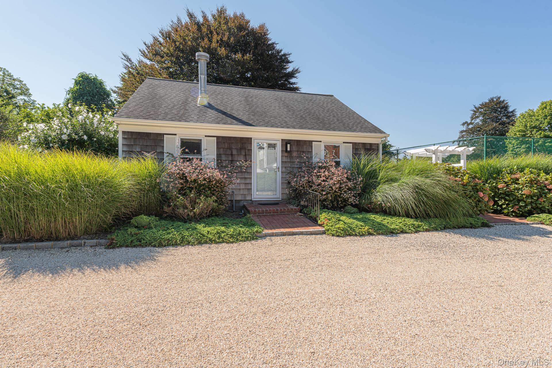 570 Hampton Road, Unit 28 photo 4