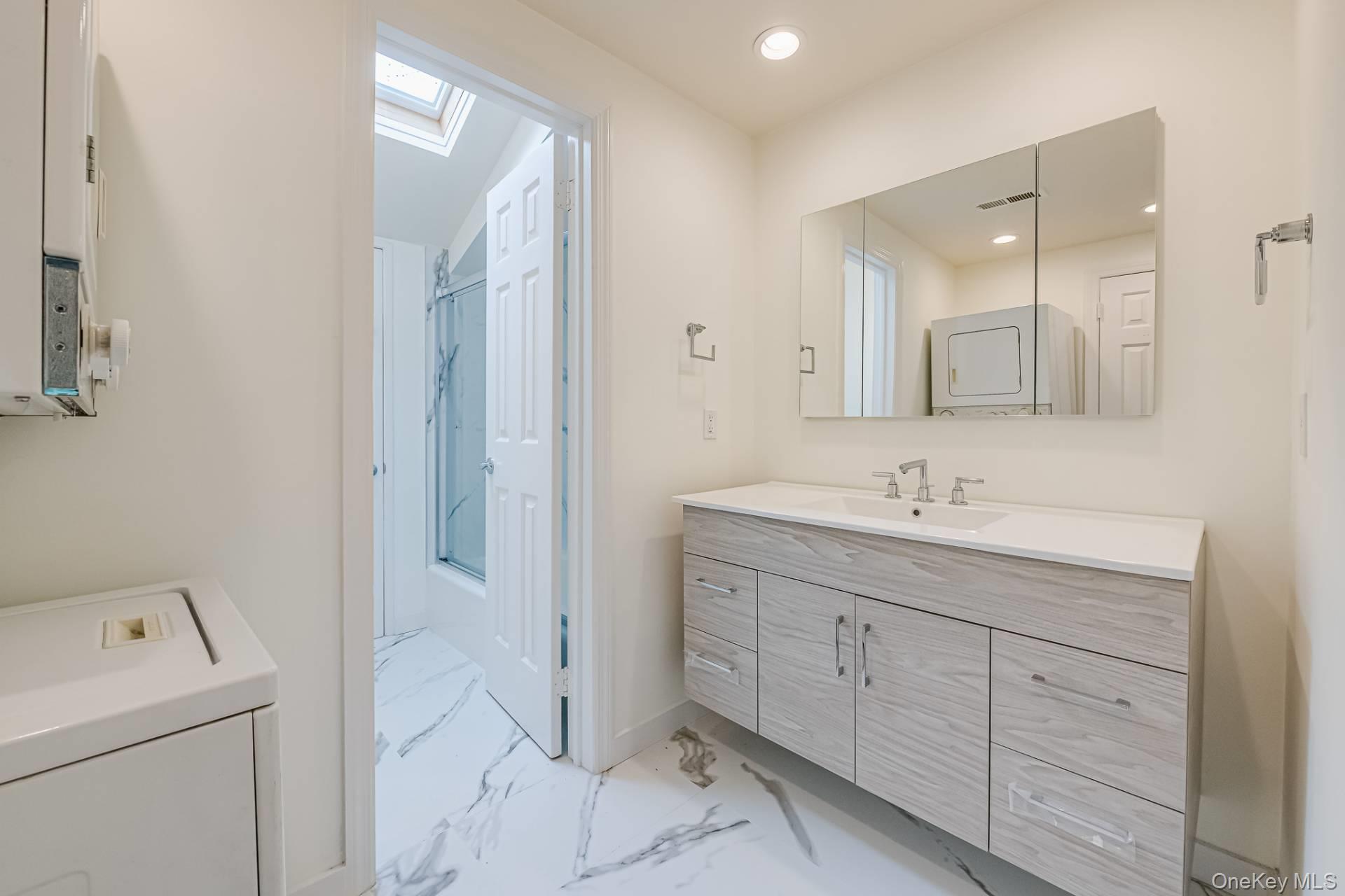 570 Hampton Road, Unit 28 photo 15
