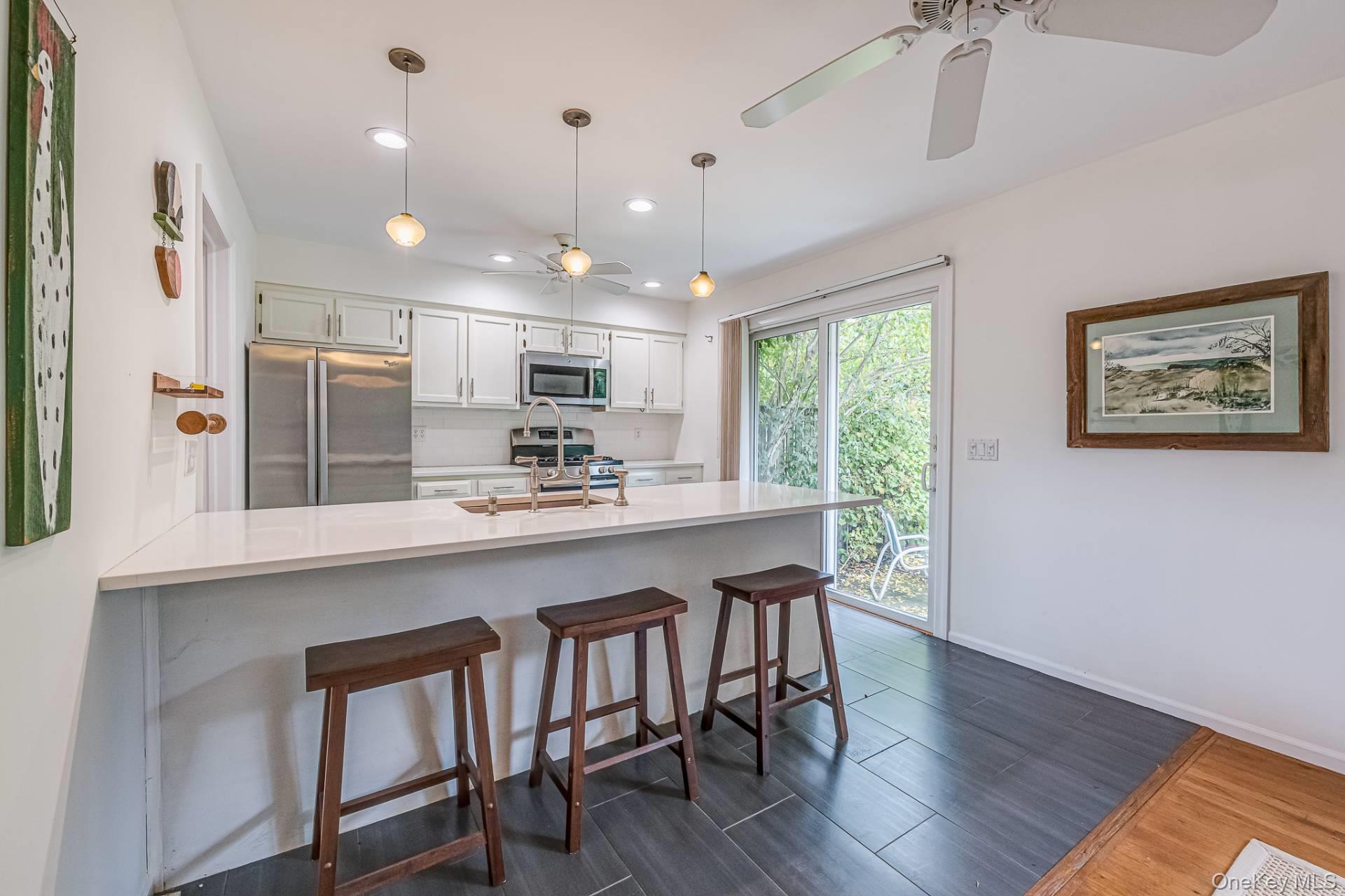 570 Hampton Road, Unit 28 photo 8