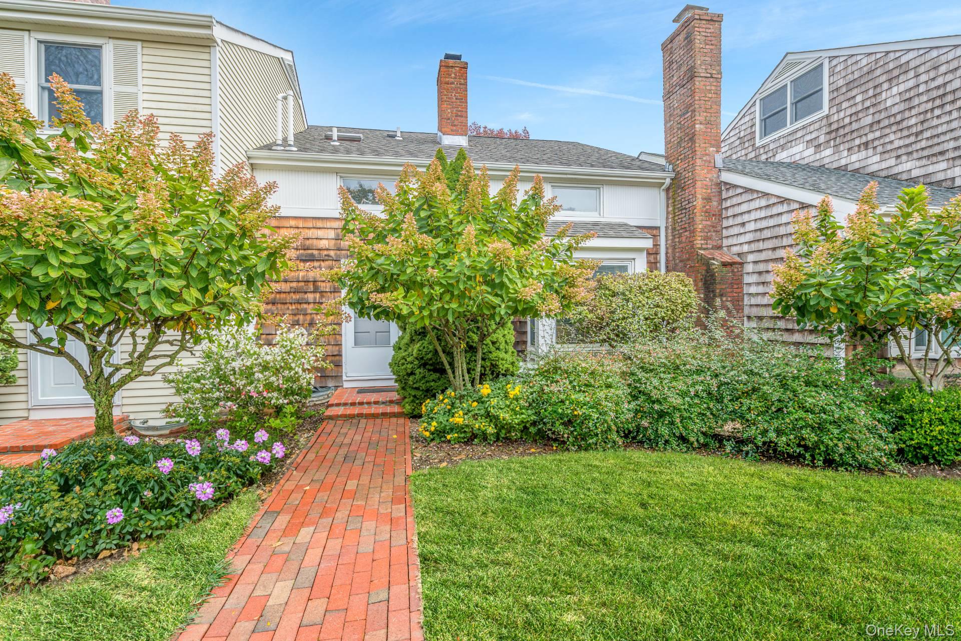 570 Hampton Road, Unit 28