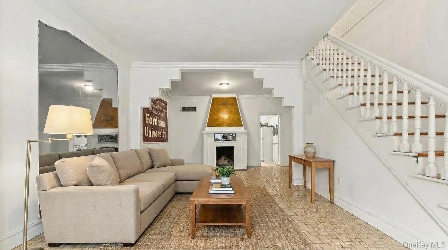 2459 Hoffman Street – For Sale photo 3