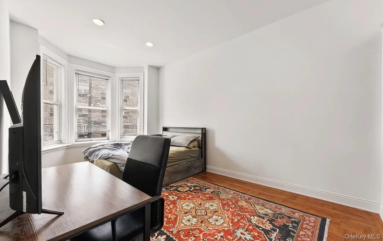 2459 Hoffman Street – For Sale photo 15