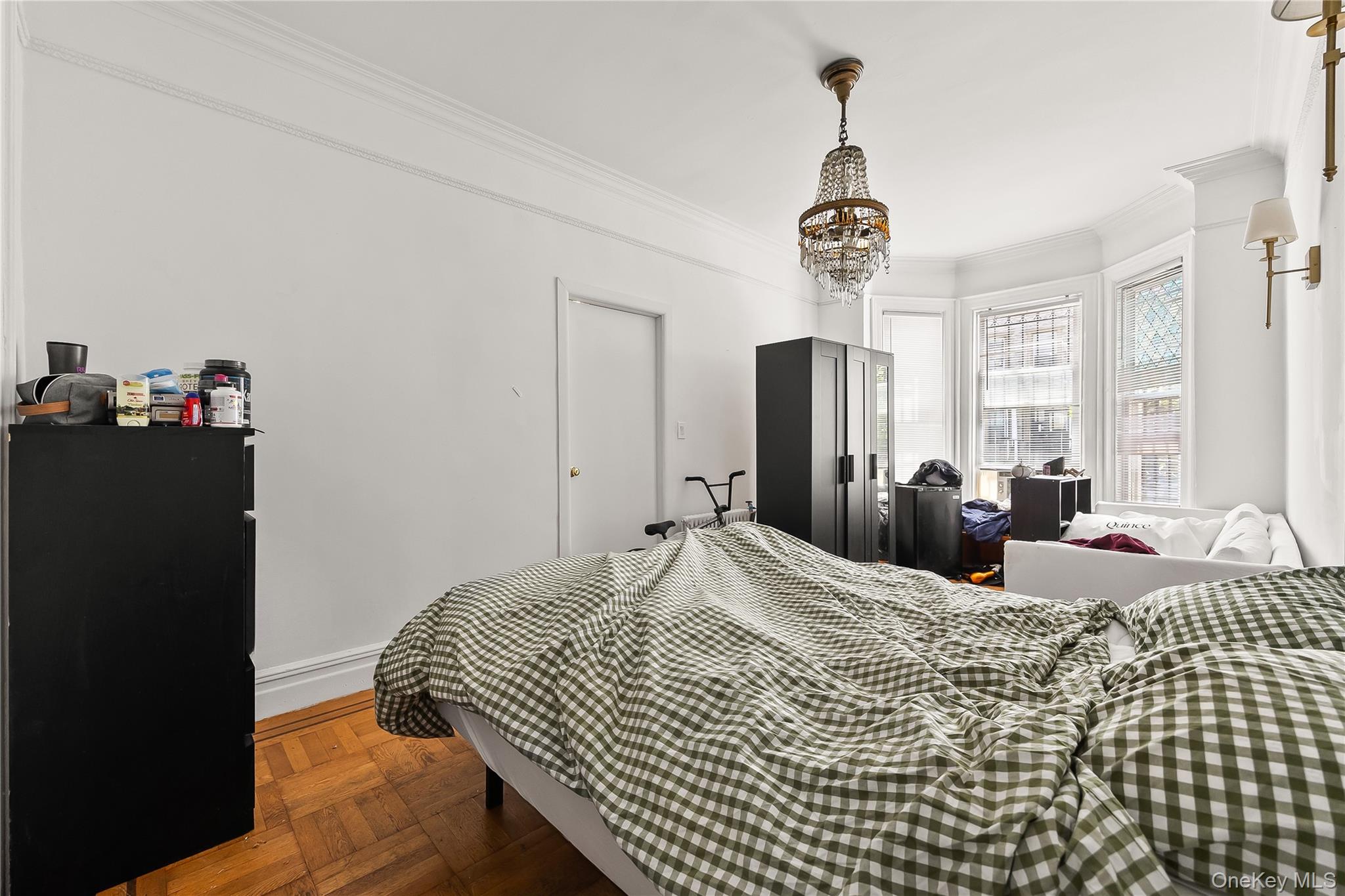 2459 Hoffman Street – For Sale photo 10