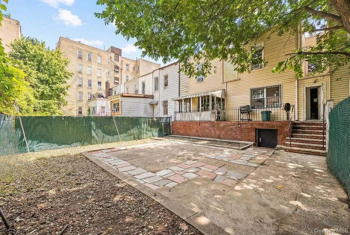 2459 Hoffman Street – For Sale photo 20