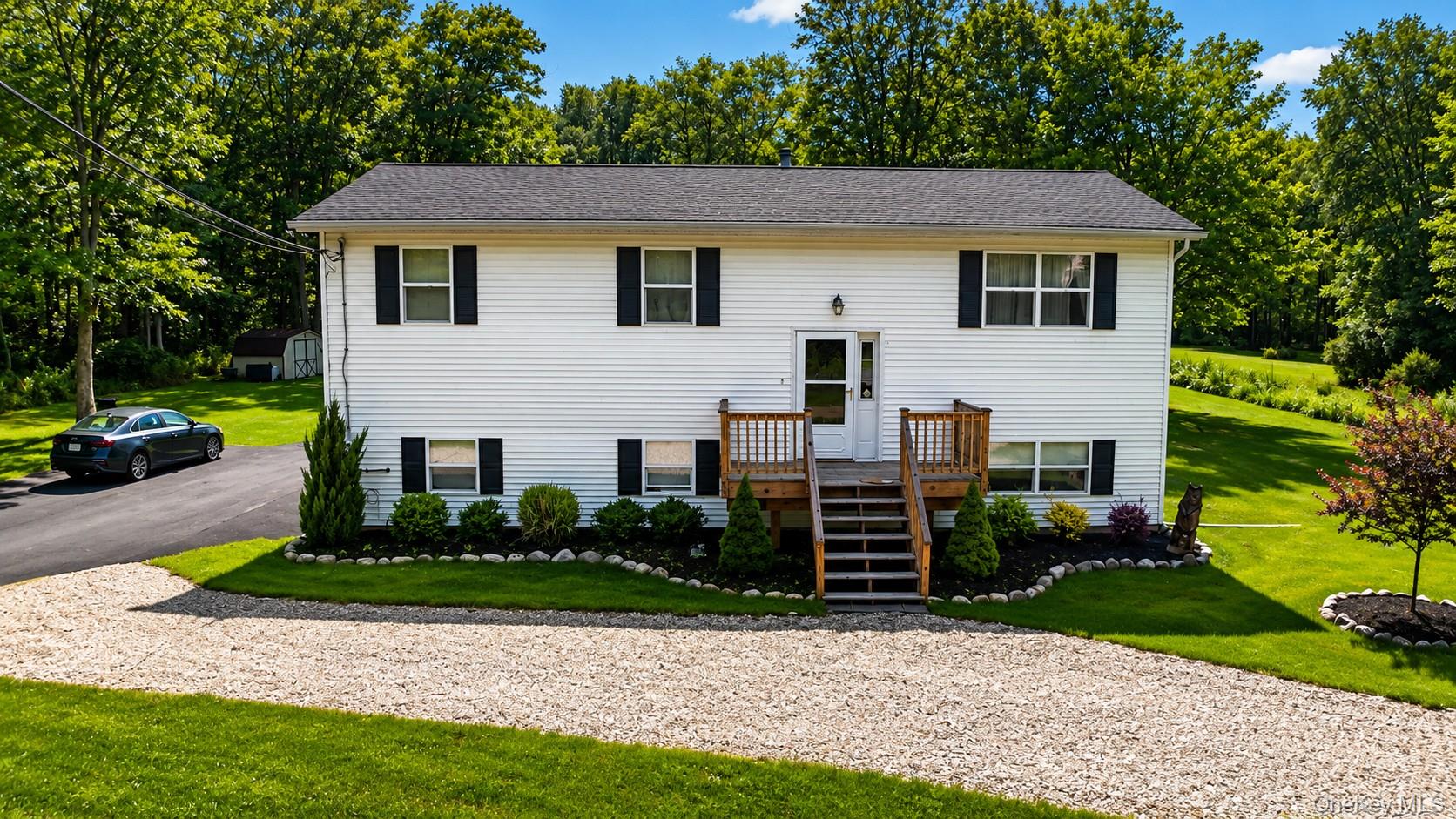 89 Quannacut Road – For Sale