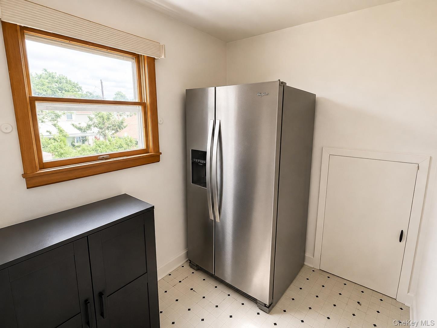 325 W Valley Stream Boulevard – For Sale photo 21