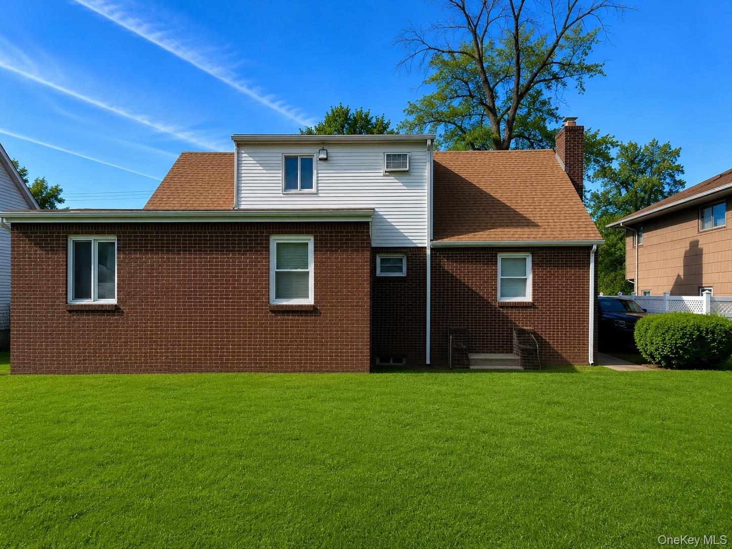 325 W Valley Stream Boulevard – For Sale photo 30
