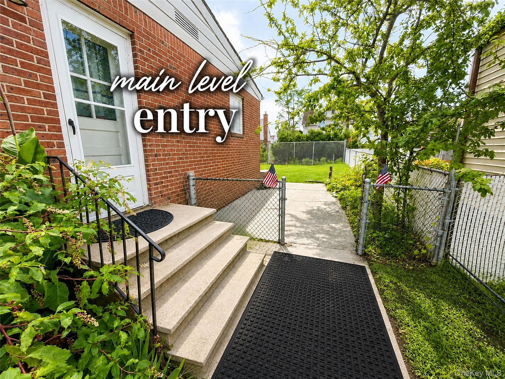 325 W Valley Stream Boulevard – For Sale photo 2
