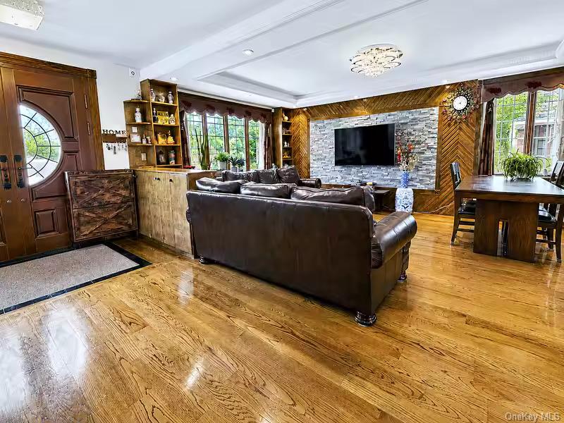 47-18 163RD Place – For Sale photo 4