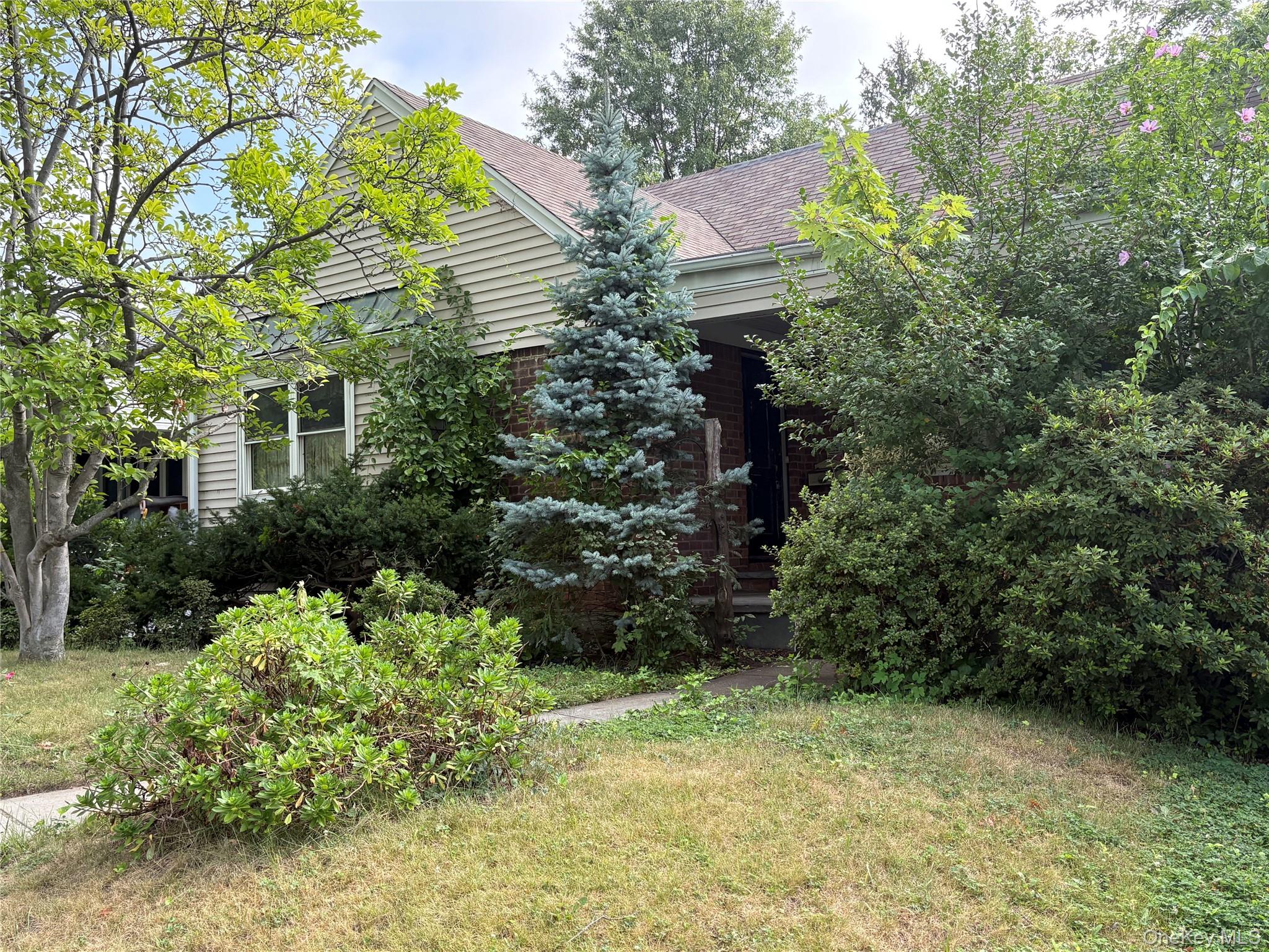 53-17 203rd Street – For Sale photo 3