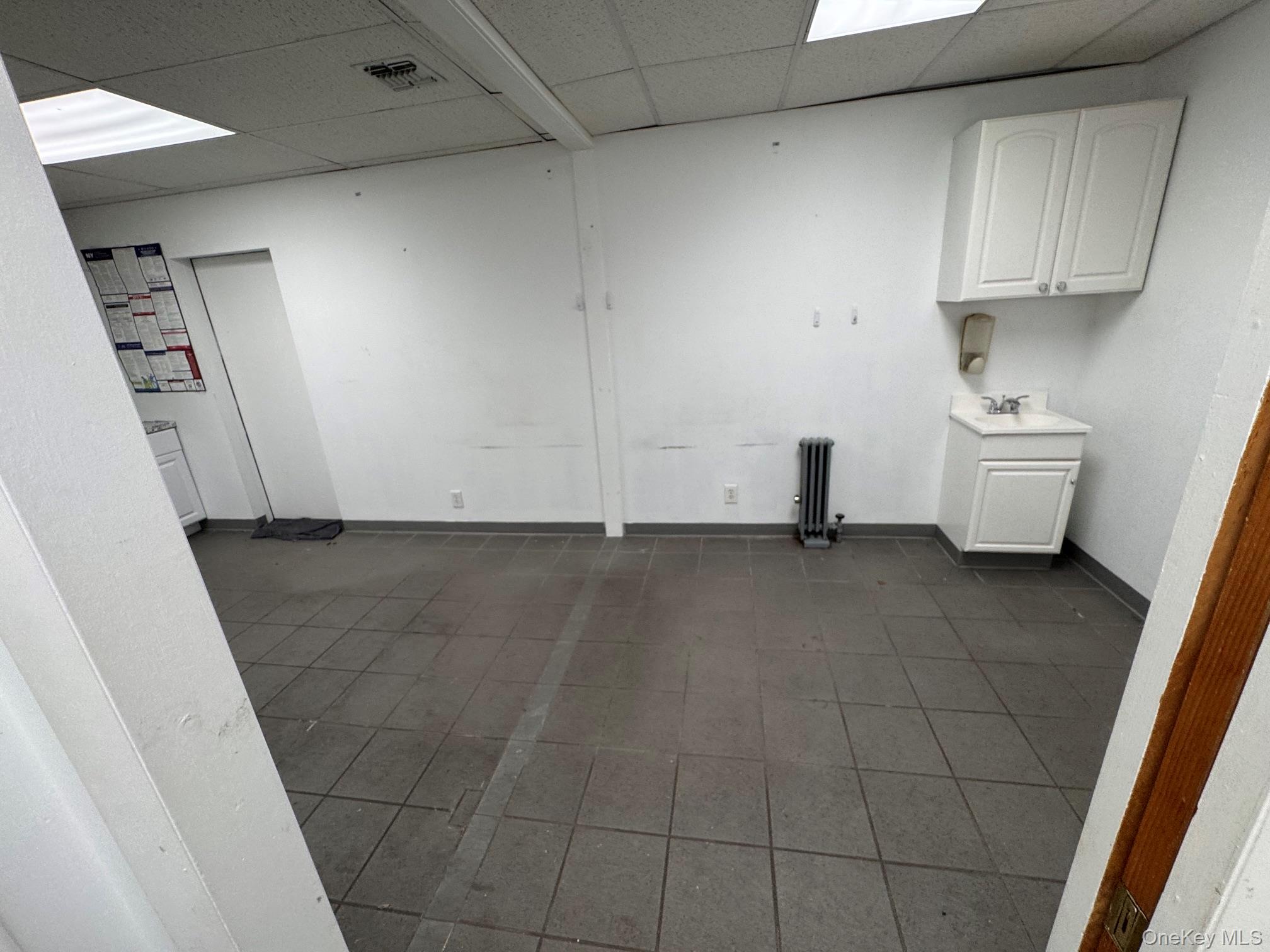 8620 Jamaica Avenue – For Rent photo 15
