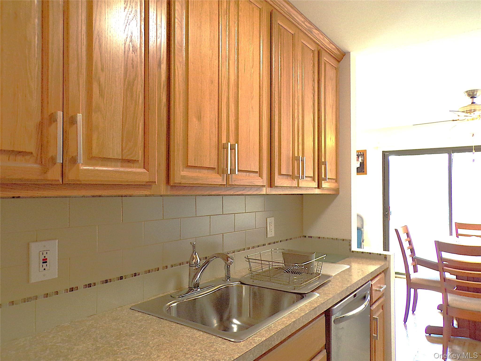 348 Central Park Avenue, Unit C5 photo 4