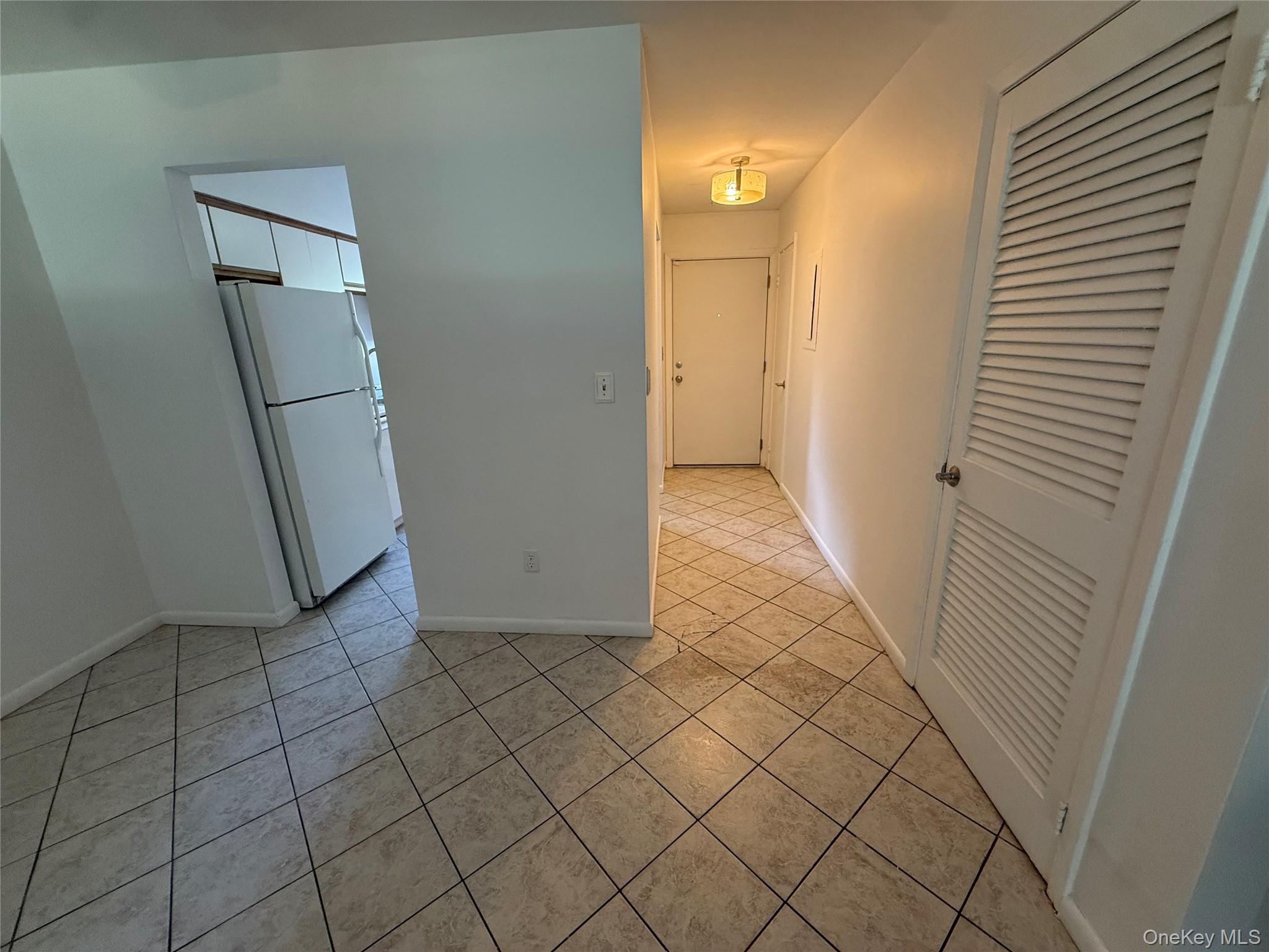 26 Cooper Road, Unit 810 photo 7