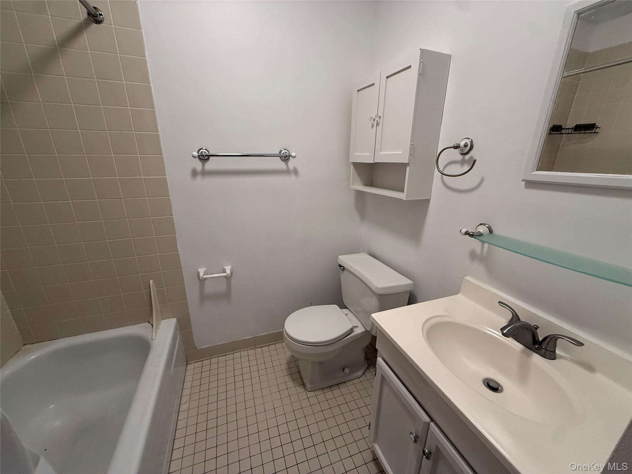 26 Cooper Road, Unit 810 photo 13