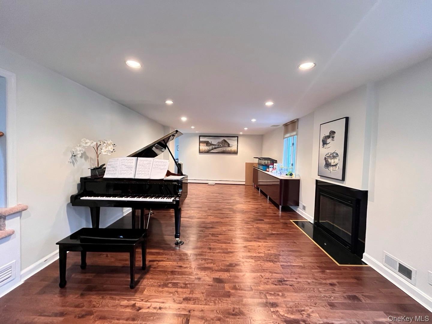 26 Polo Field Lane – For Sale photo 2