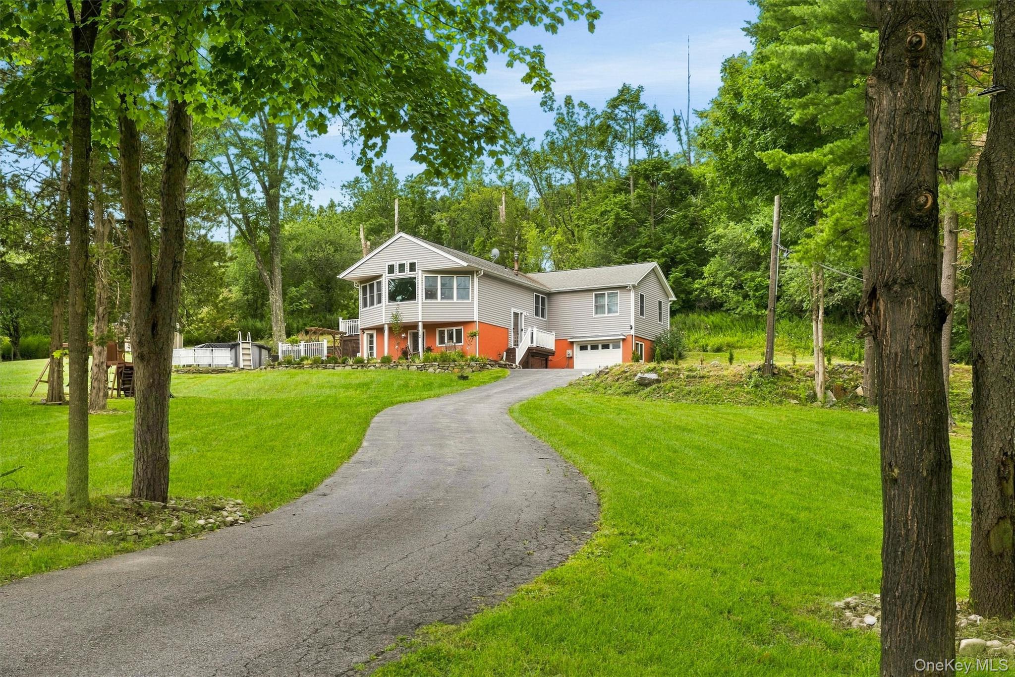 412 Laroe Road – For Sale