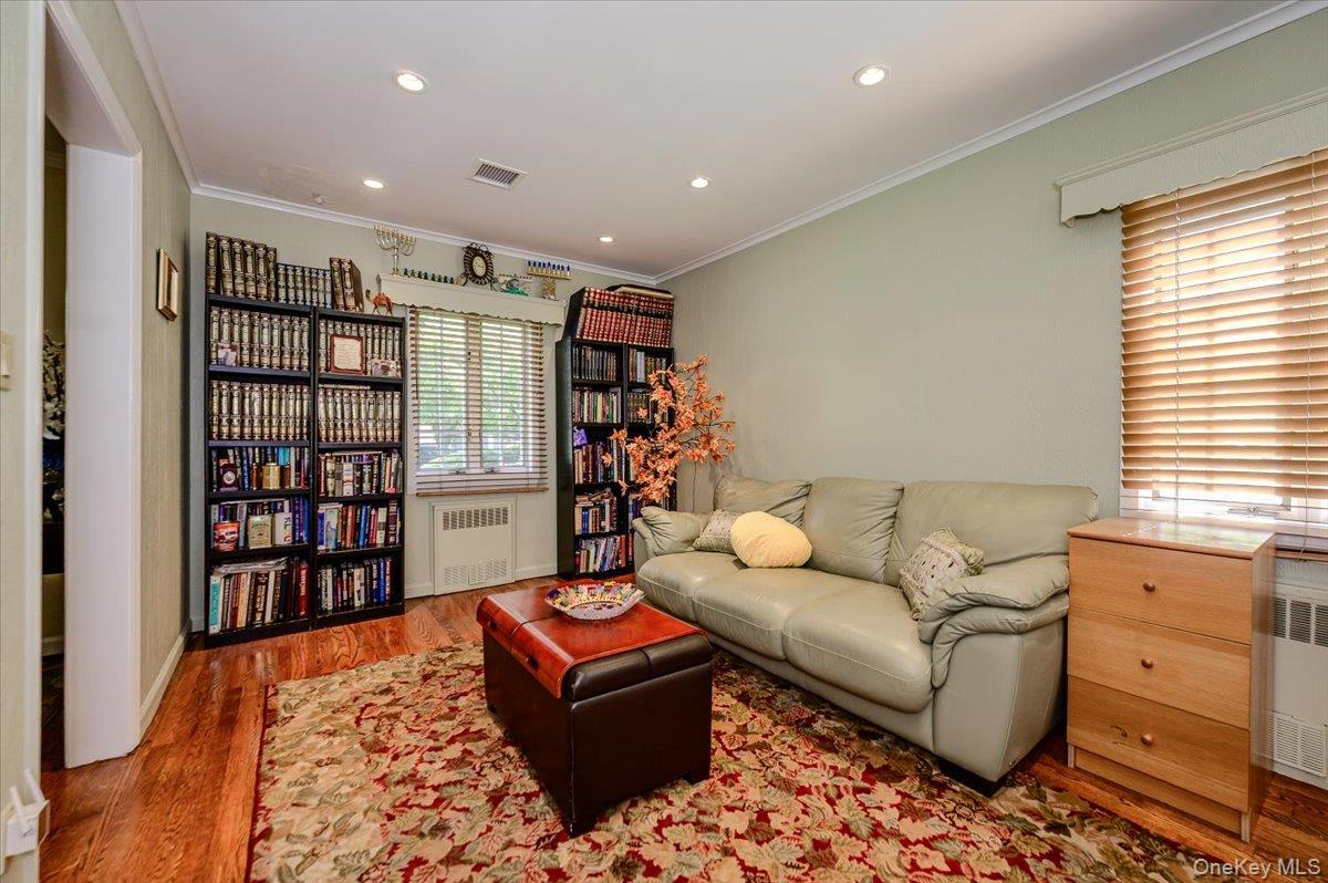 928 Northfield Road – For Sale photo 9