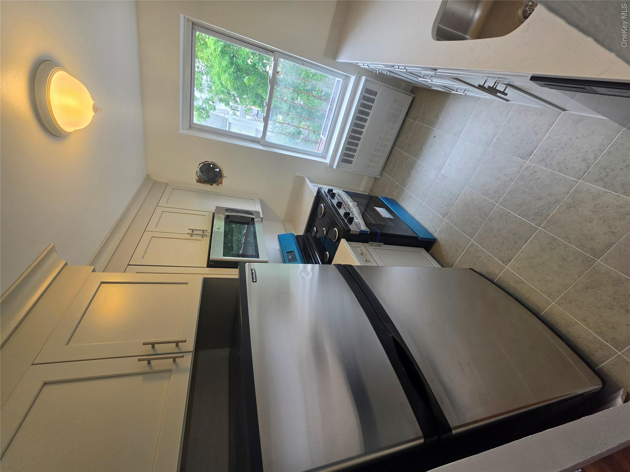 160 Centre Avenue, Unit 3l