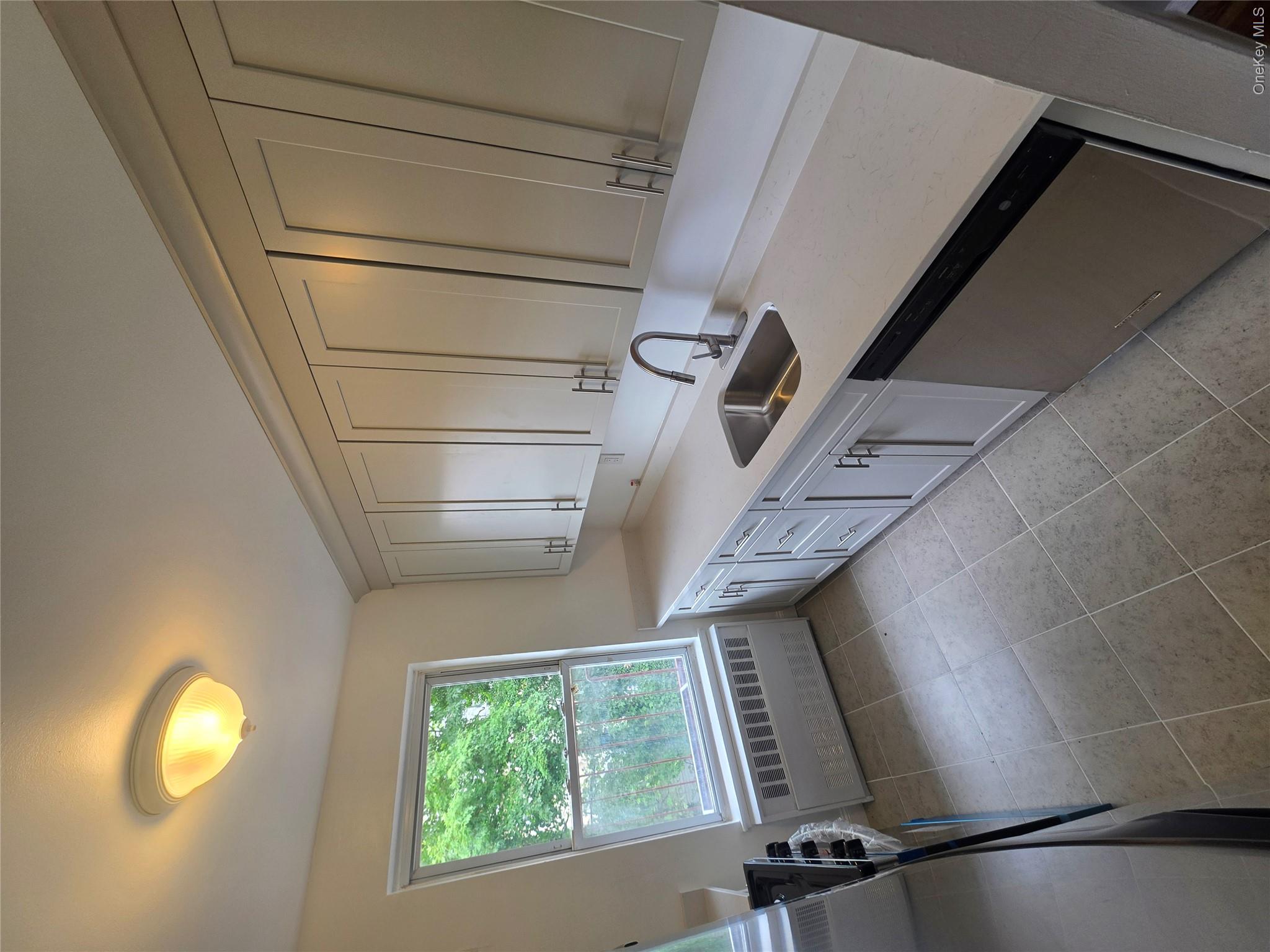 160 Centre Avenue, Unit 3l photo 2