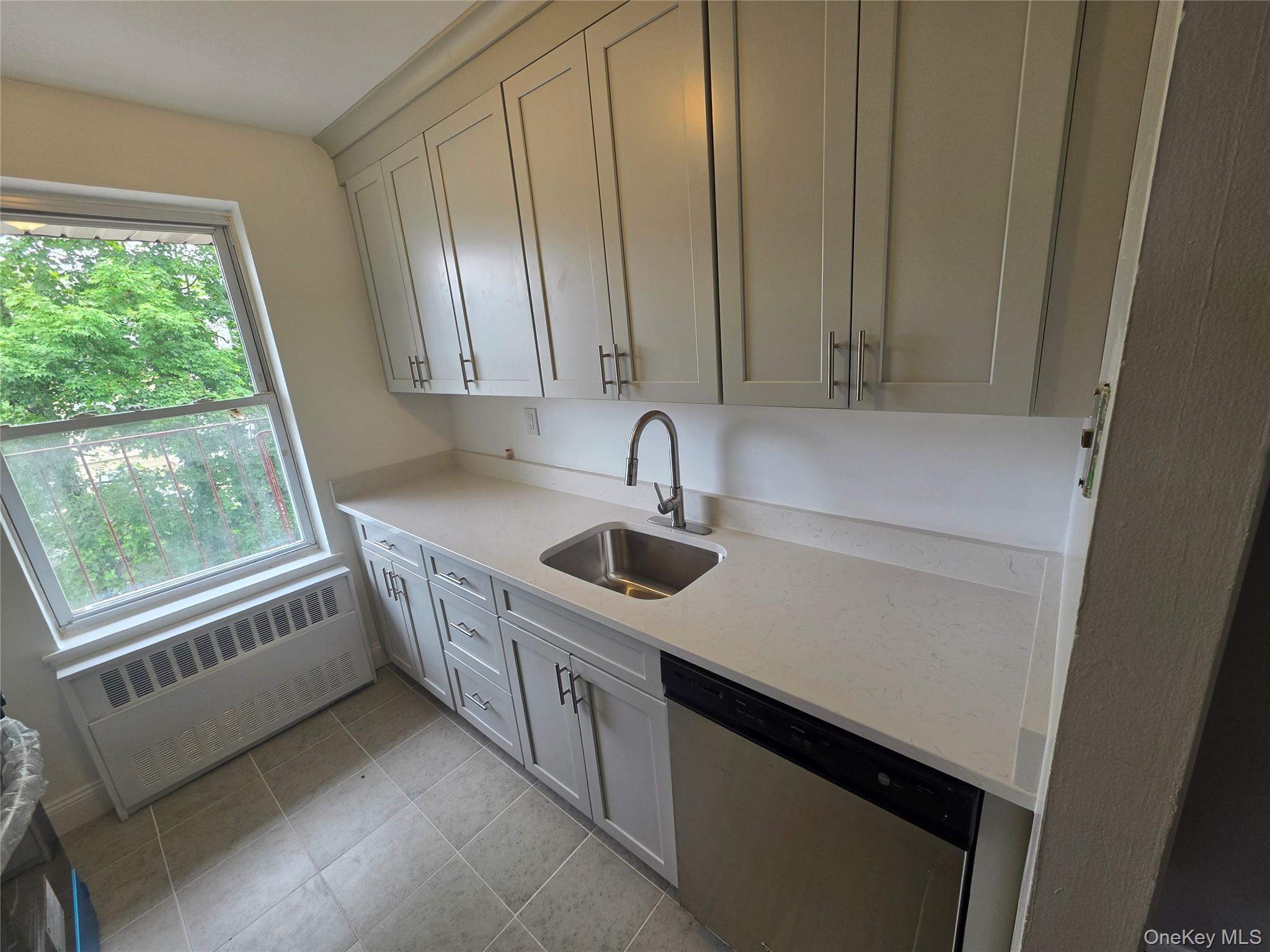 160 Centre Avenue, Unit 3l photo 5
