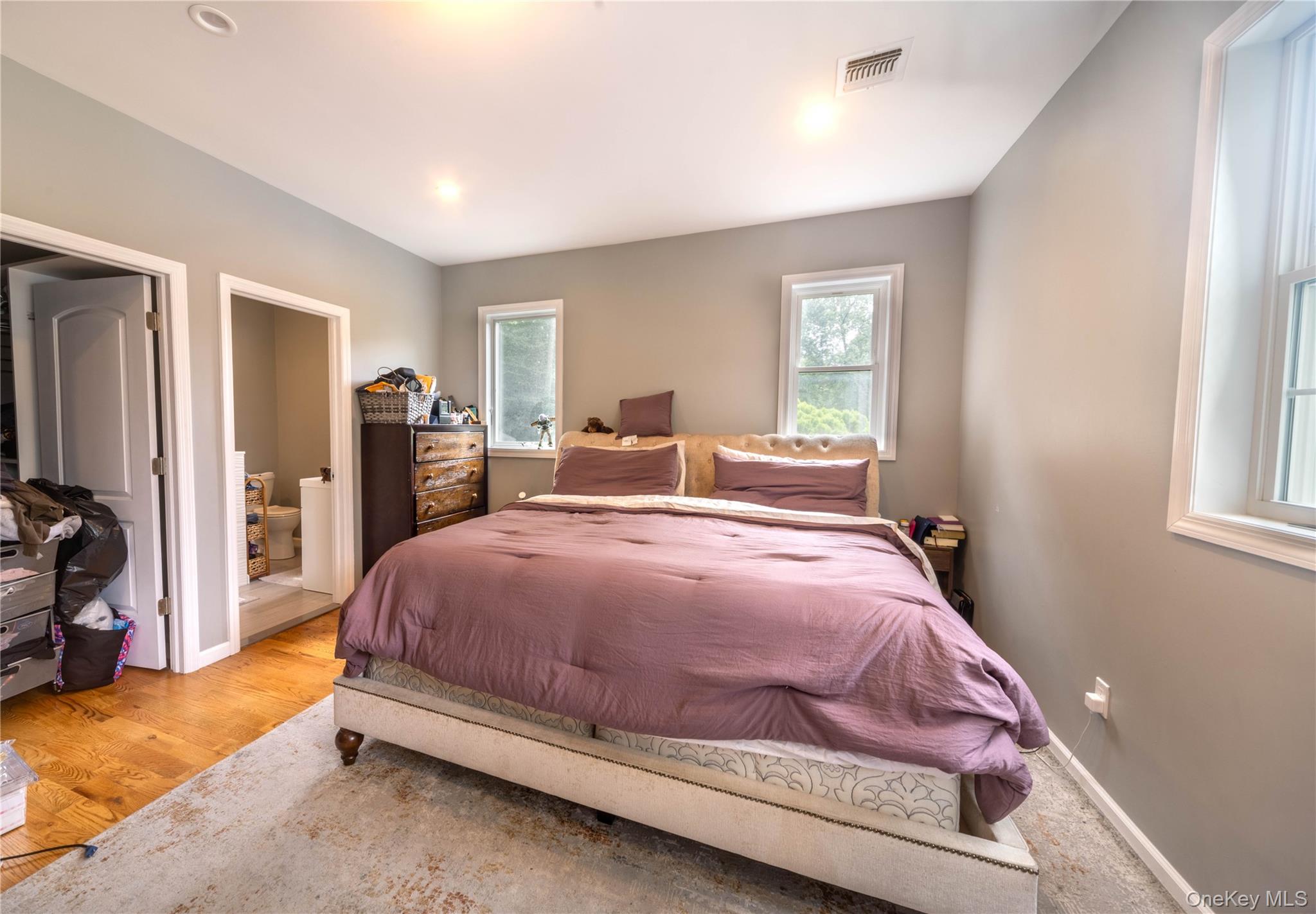 210 Abbott Avenue – For Sale photo 8