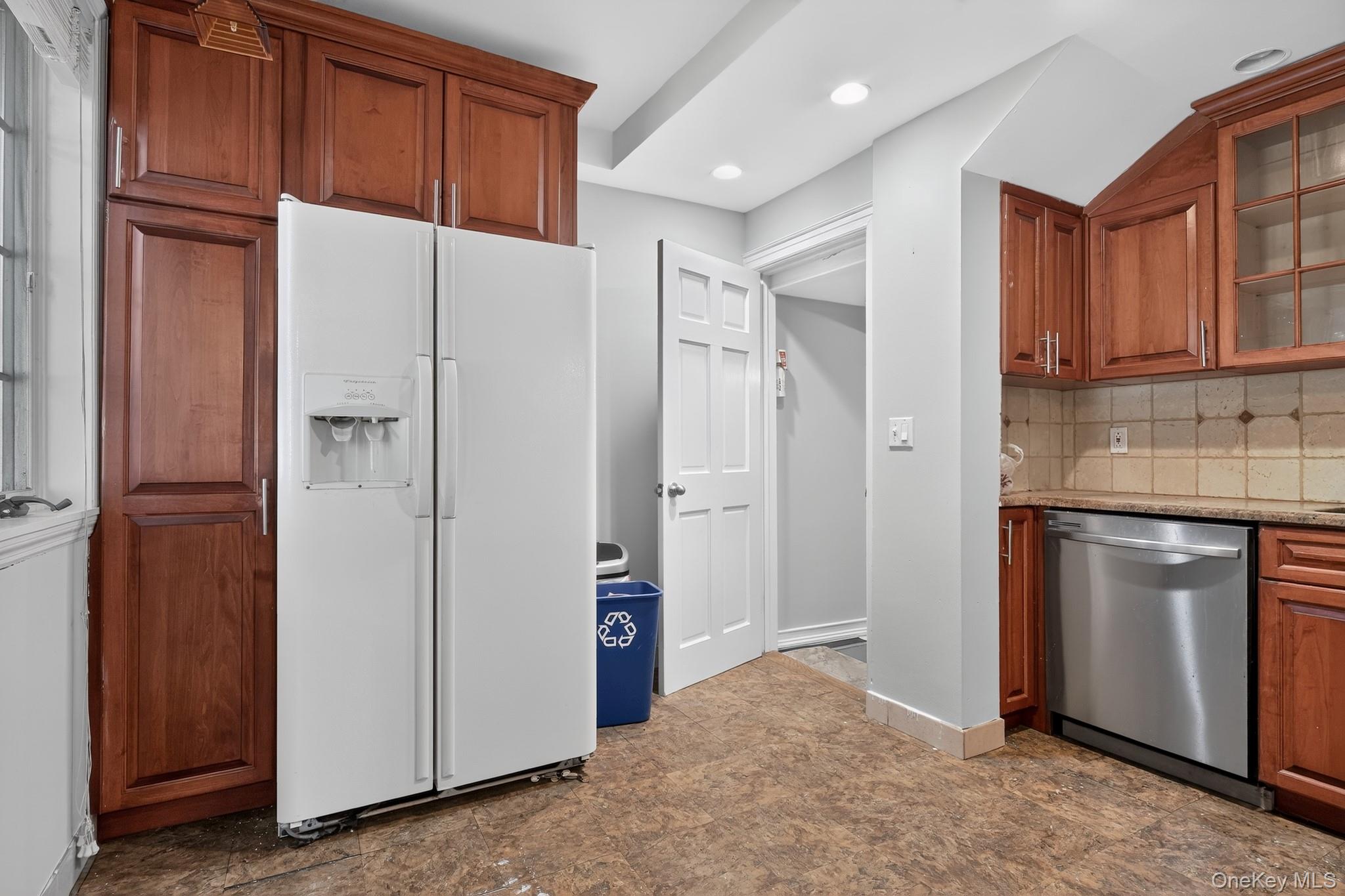 24640 Alameda Avenue – For Sale photo 11