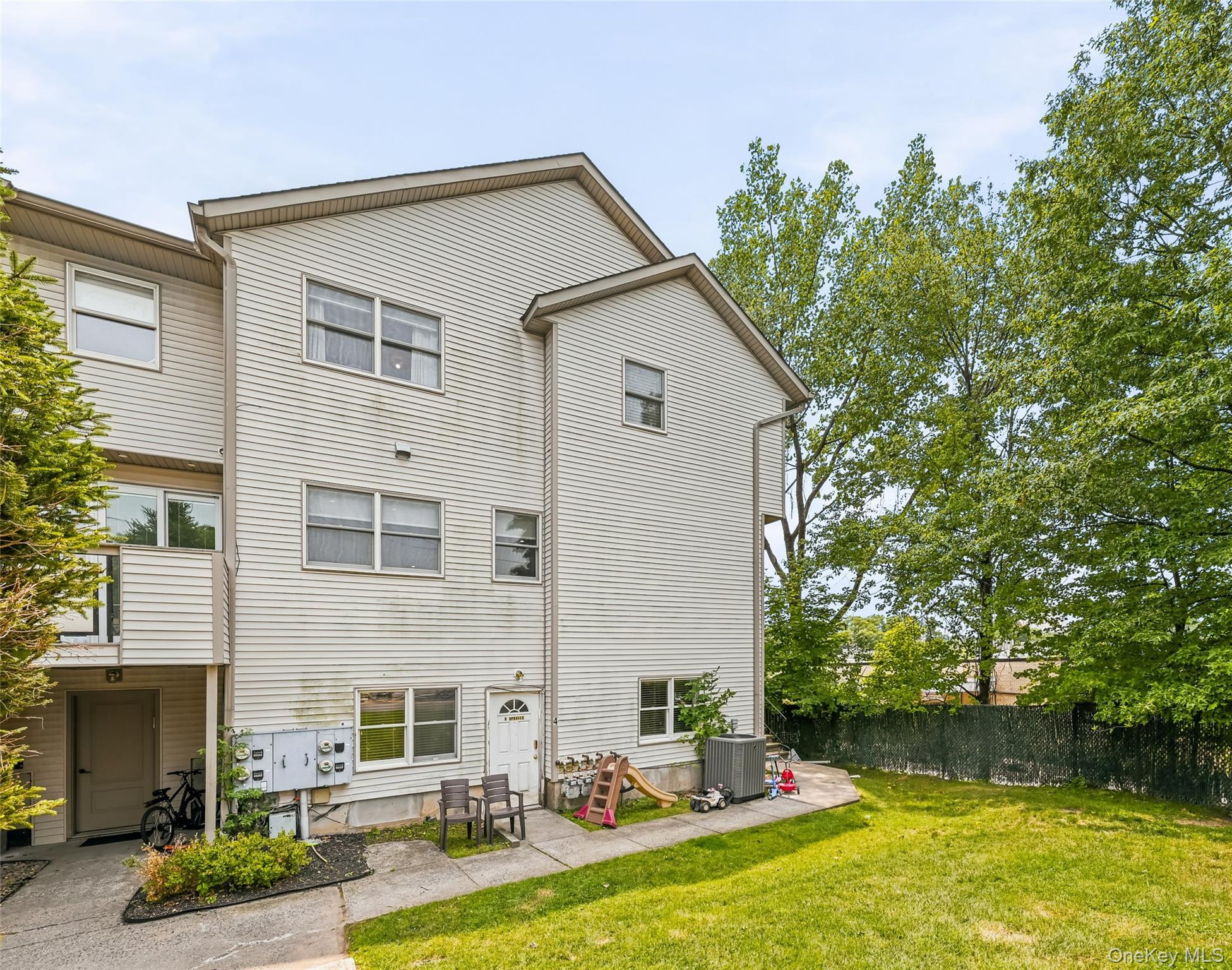 4 Spruill Court – For Sale photo 3