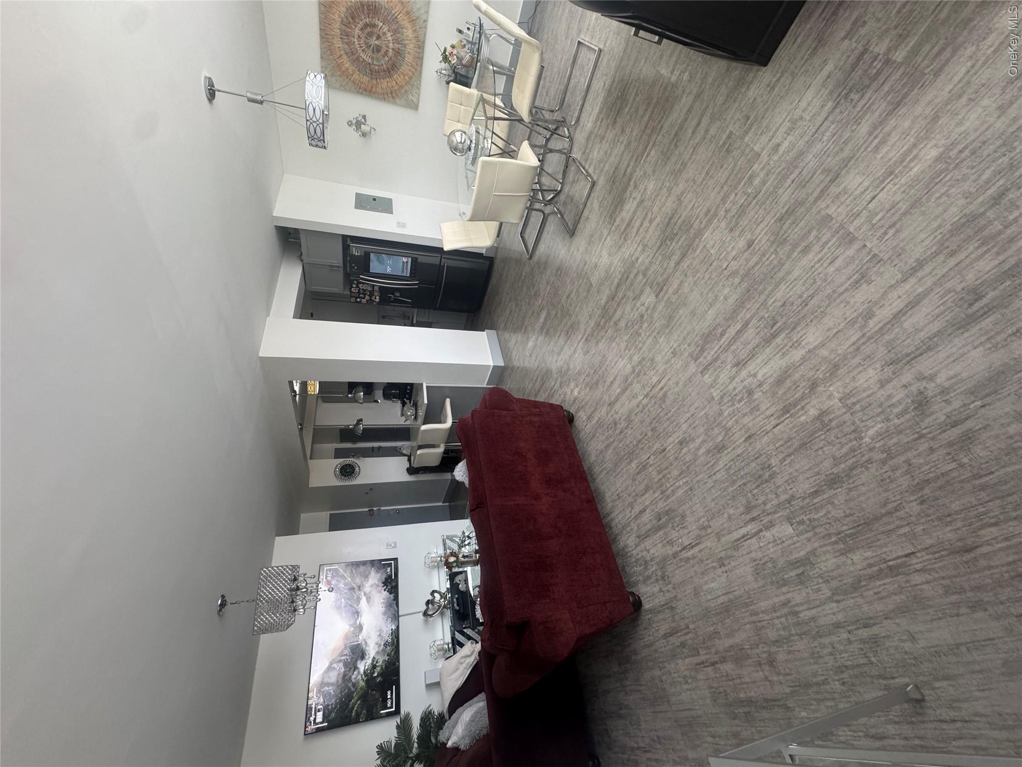9 Fordham Hill Oval, Unit 11C photo 8