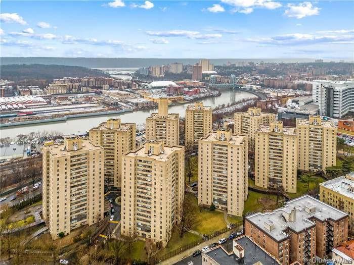 9 W Fordham Hill Oval, Unit 11E photo 3