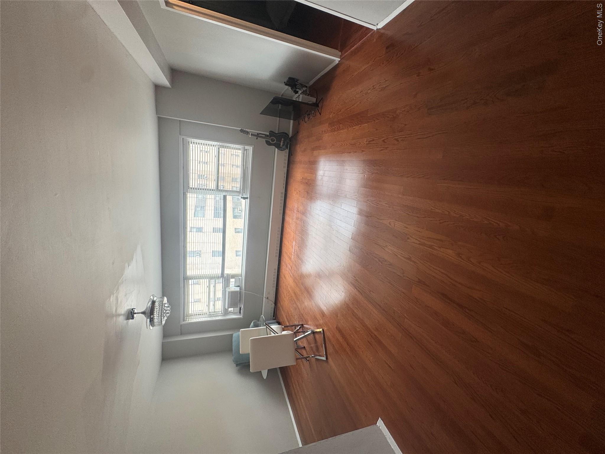 9 W Fordham Hill Oval, Unit 11E photo 12