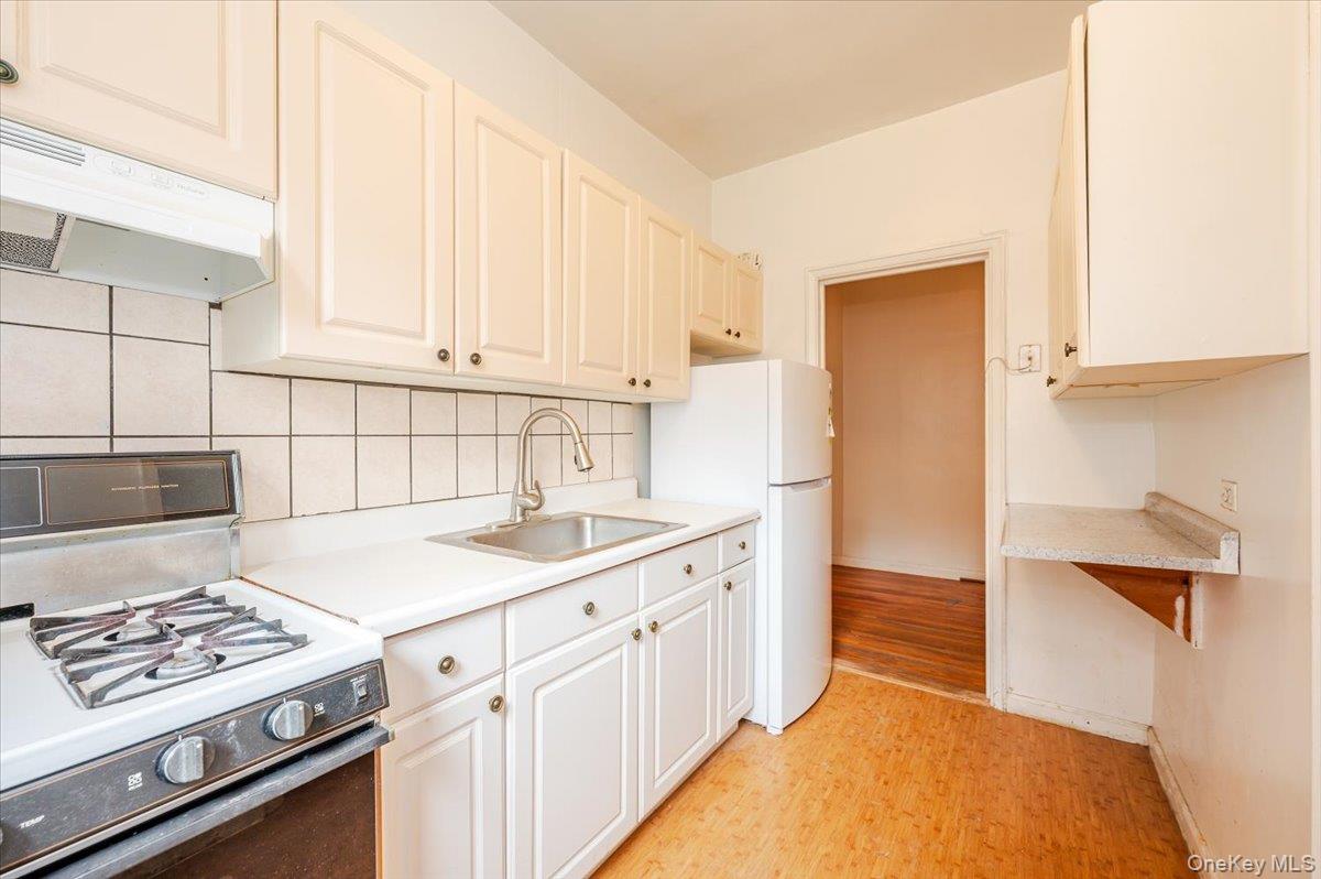 758 Brady Court, Unit 214 photo 9
