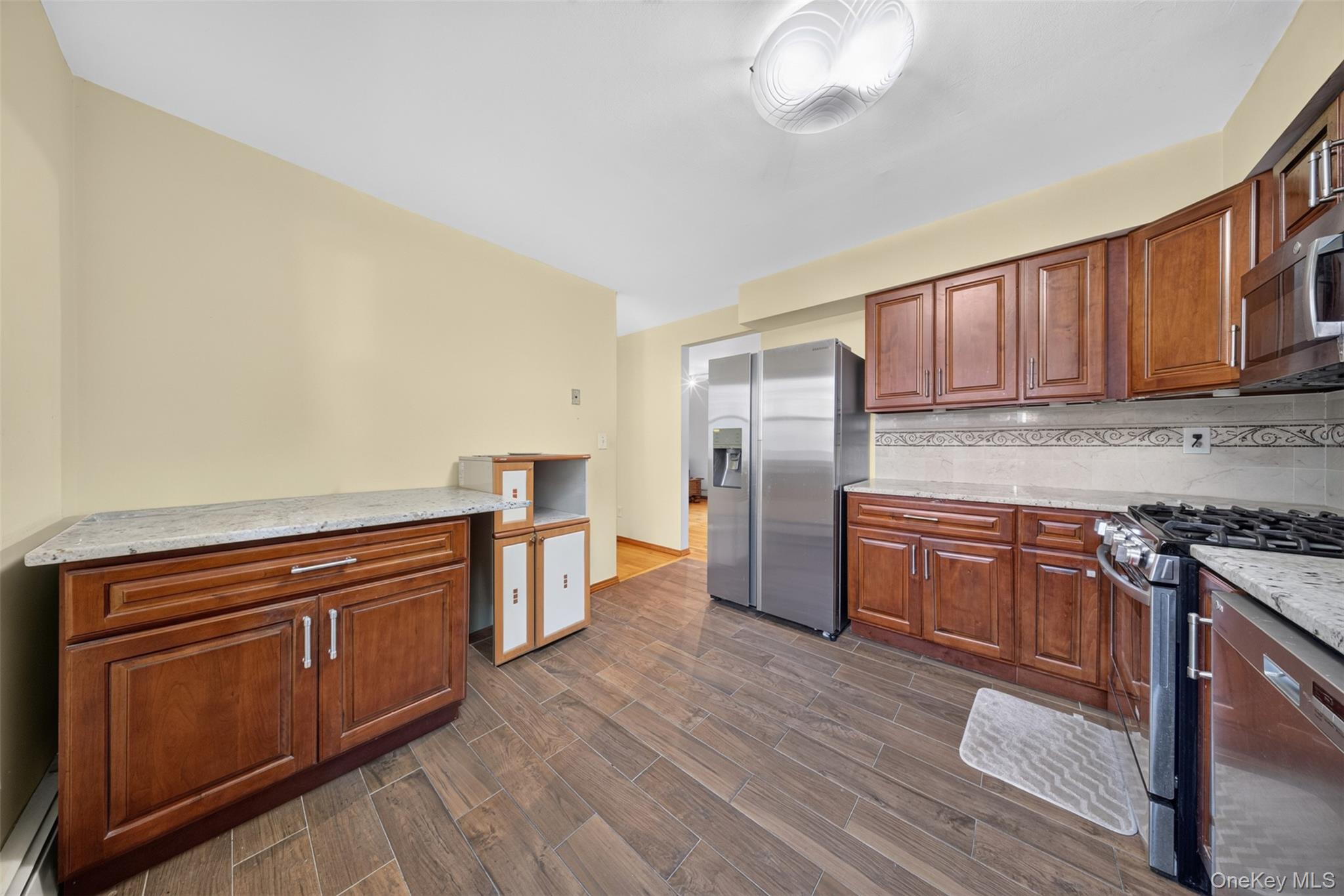 6861 Cloverdale Boulevard, Unit 108 photo 8