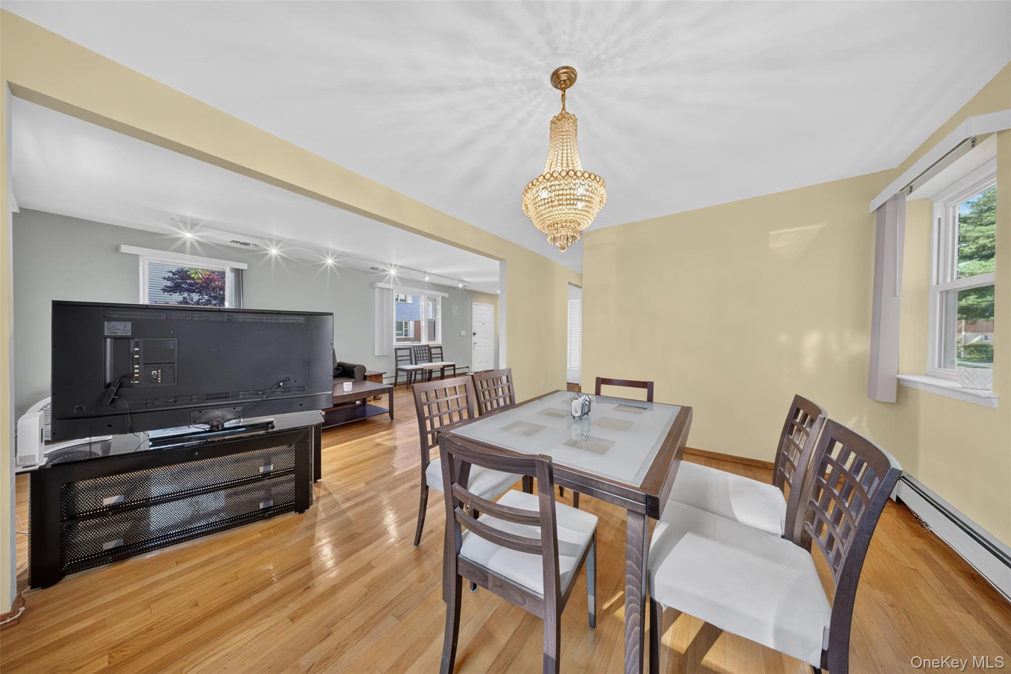 6861 Cloverdale Boulevard, Unit 108 photo 5