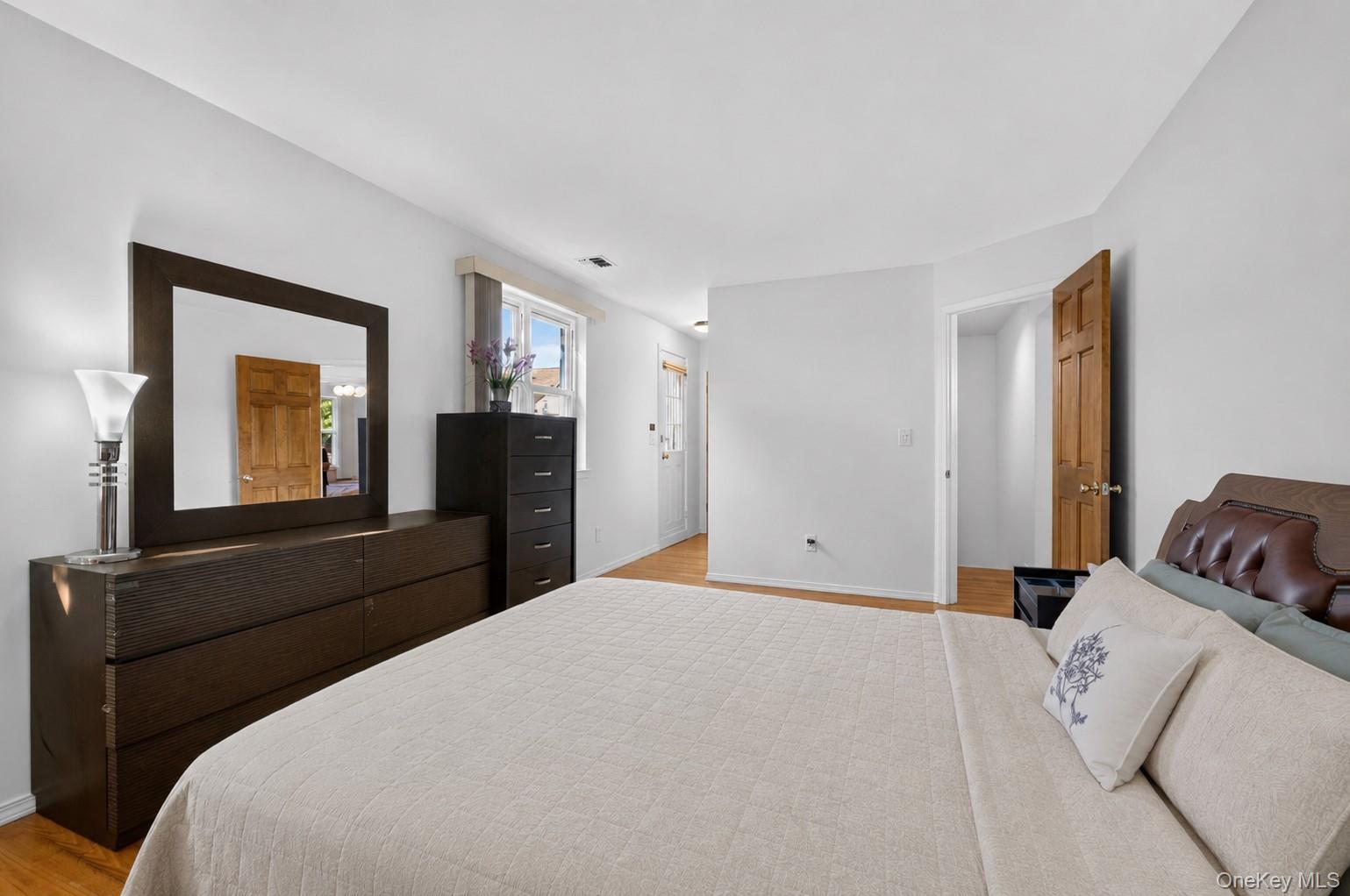 6861 Cloverdale Boulevard, Unit 108 photo 12