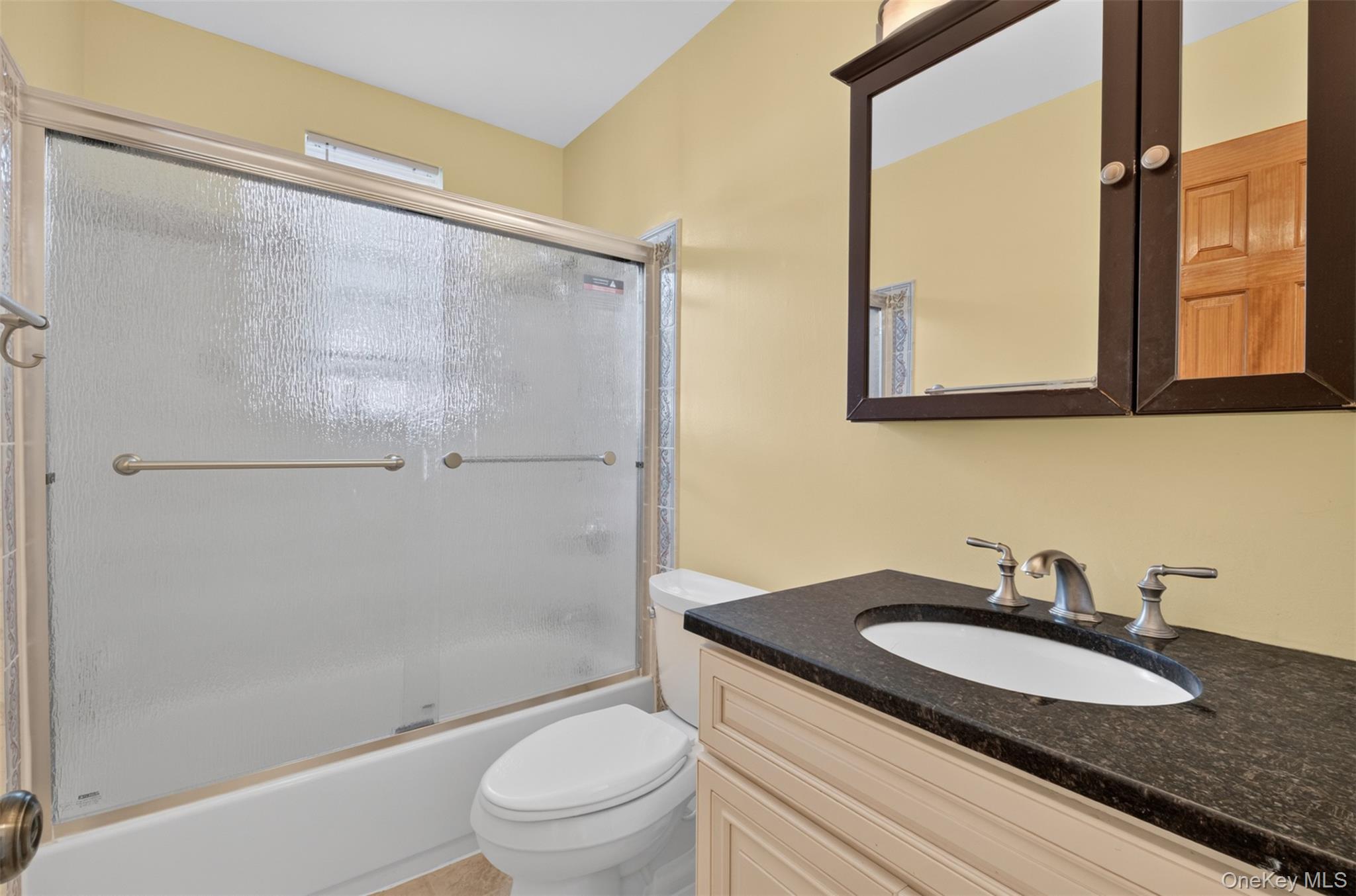 6861 Cloverdale Boulevard, Unit 108 photo 17