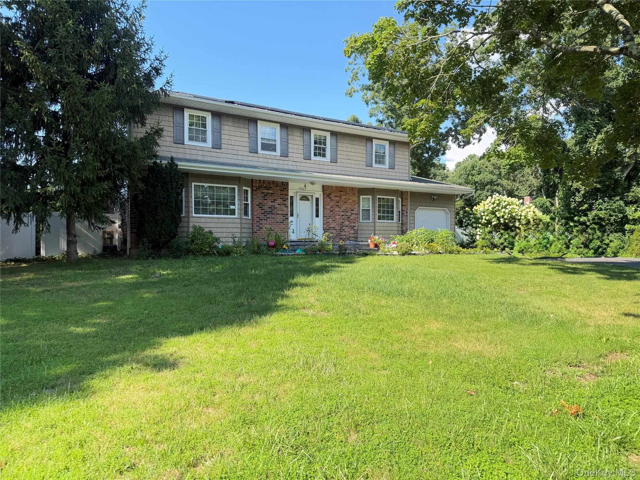 7 Estates Drive – For Sale