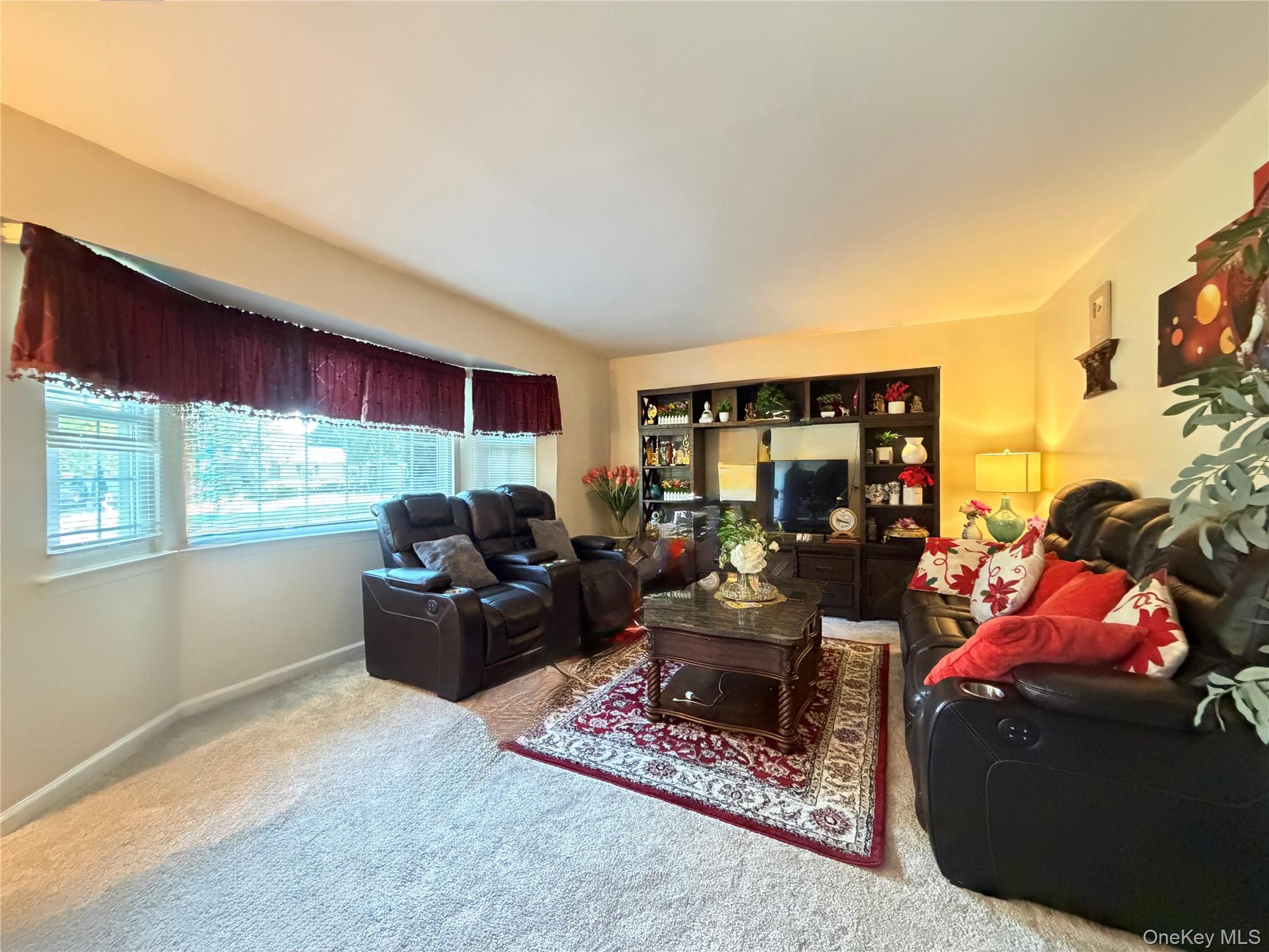 7 Estates Drive – For Sale photo 14